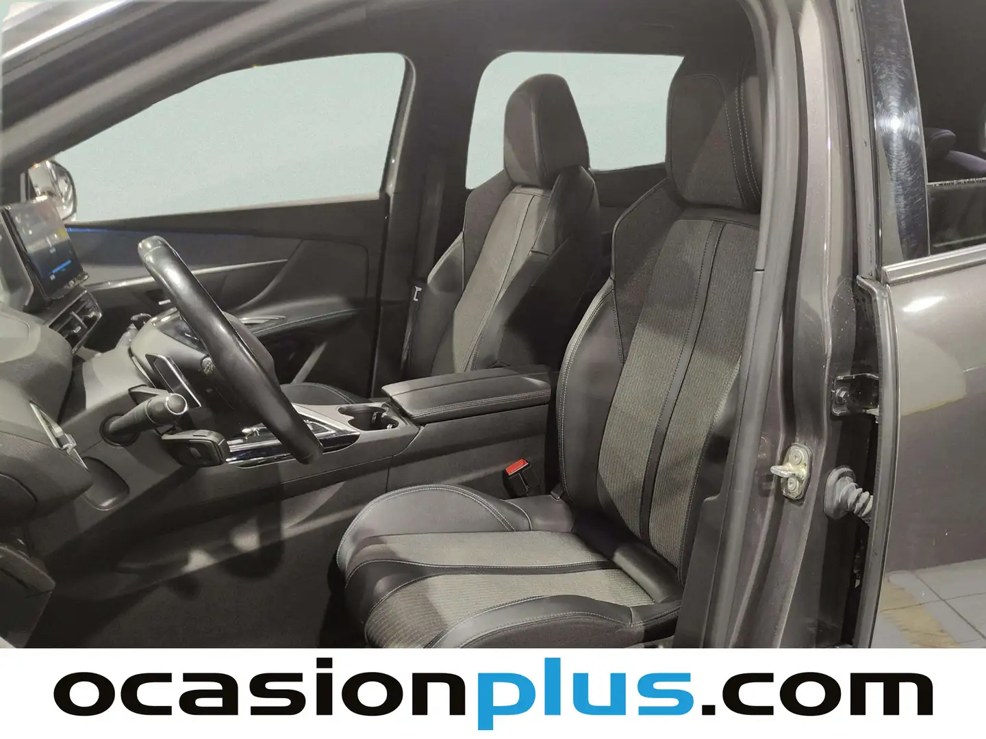 Foto Peugeot 5008 Peugeot 5008 PureTech 130 S&S Allure Pack EAT8 (130 CV) 7 Plazas