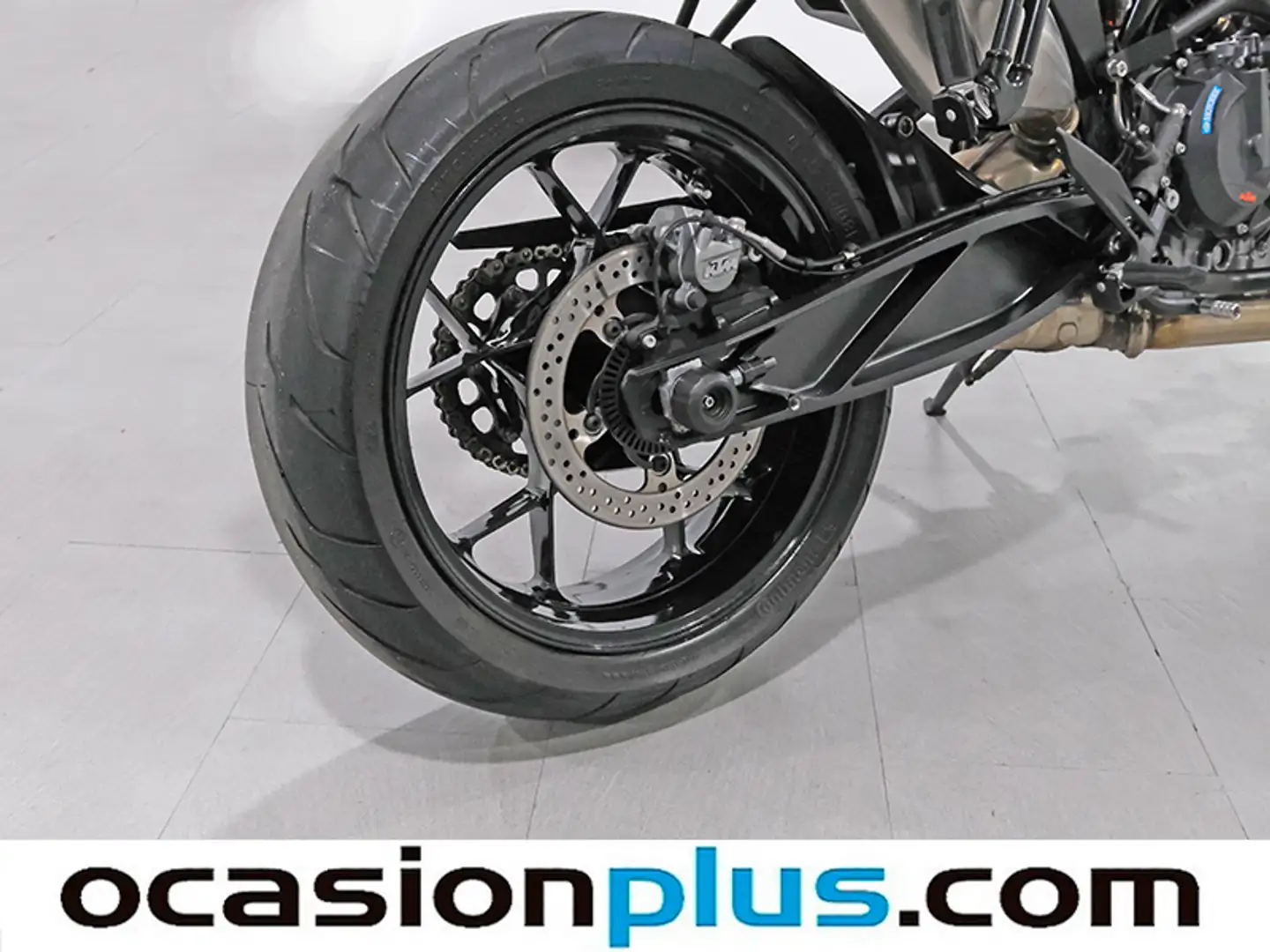 Foto KTM 890 DUKE L KTM 890 DUKE L 890 DUKE L (95 Cv)