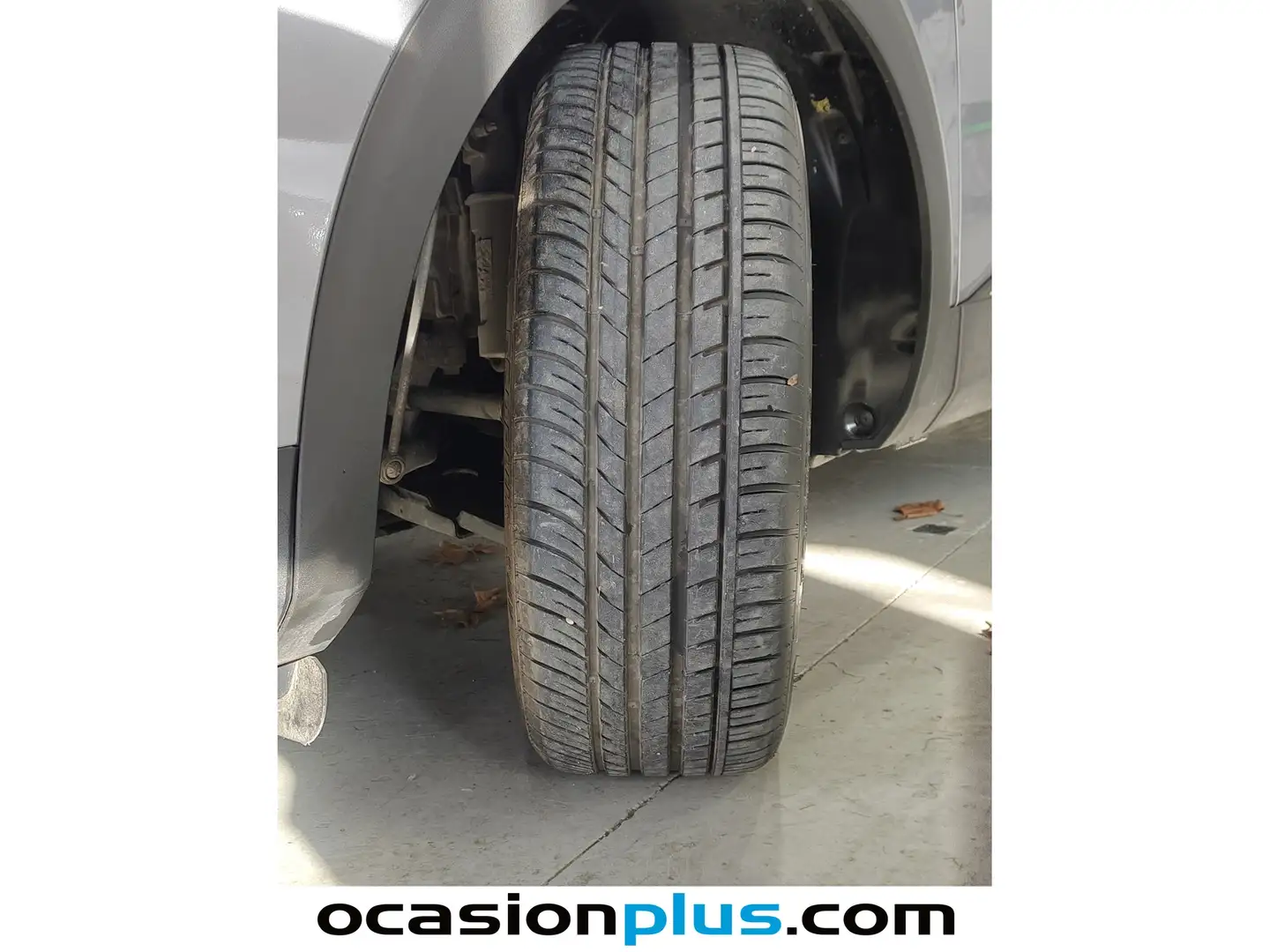 Foto Peugeot 5008 Peugeot 5008 PureTech 130 S&S Allure EAT8 (130 CV)