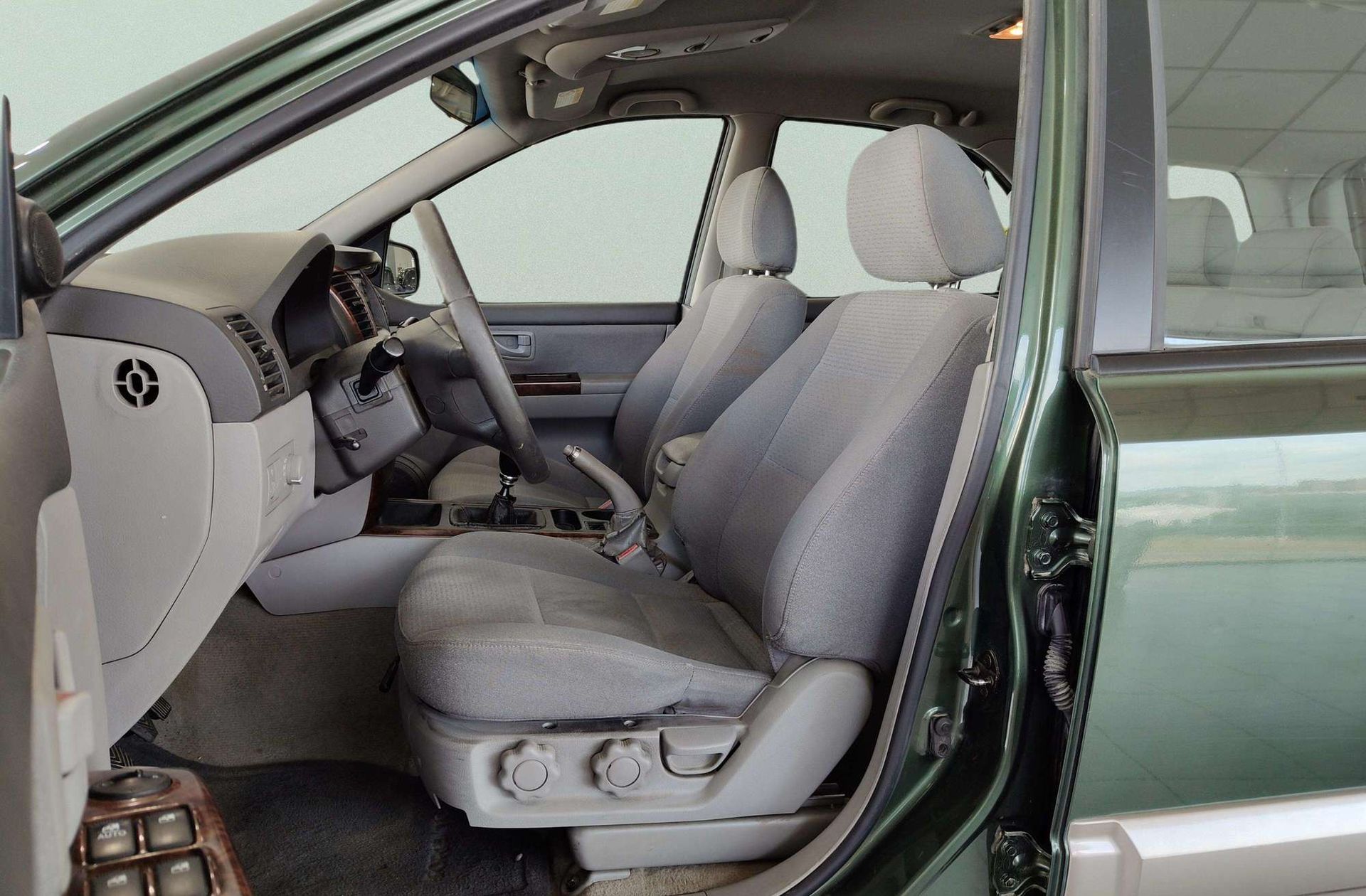 Kia Sorento 2.5 CRDi EX AWD - foto 8