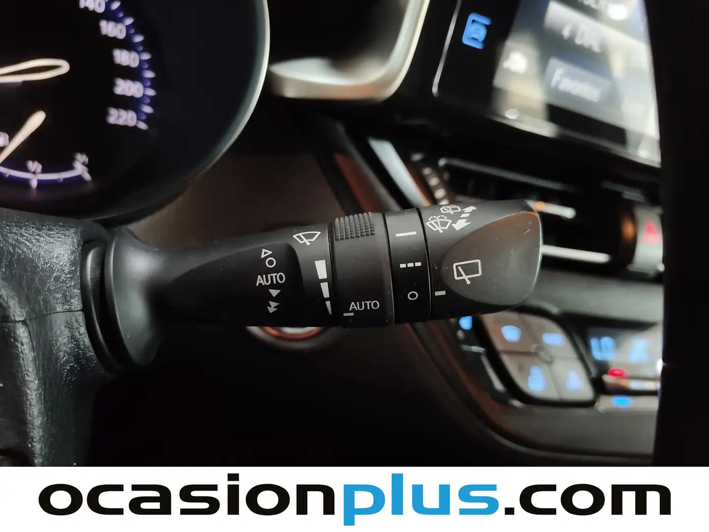 Foto Toyota C-HR Toyota C-HR 1.8 125H Advance (122 CV)