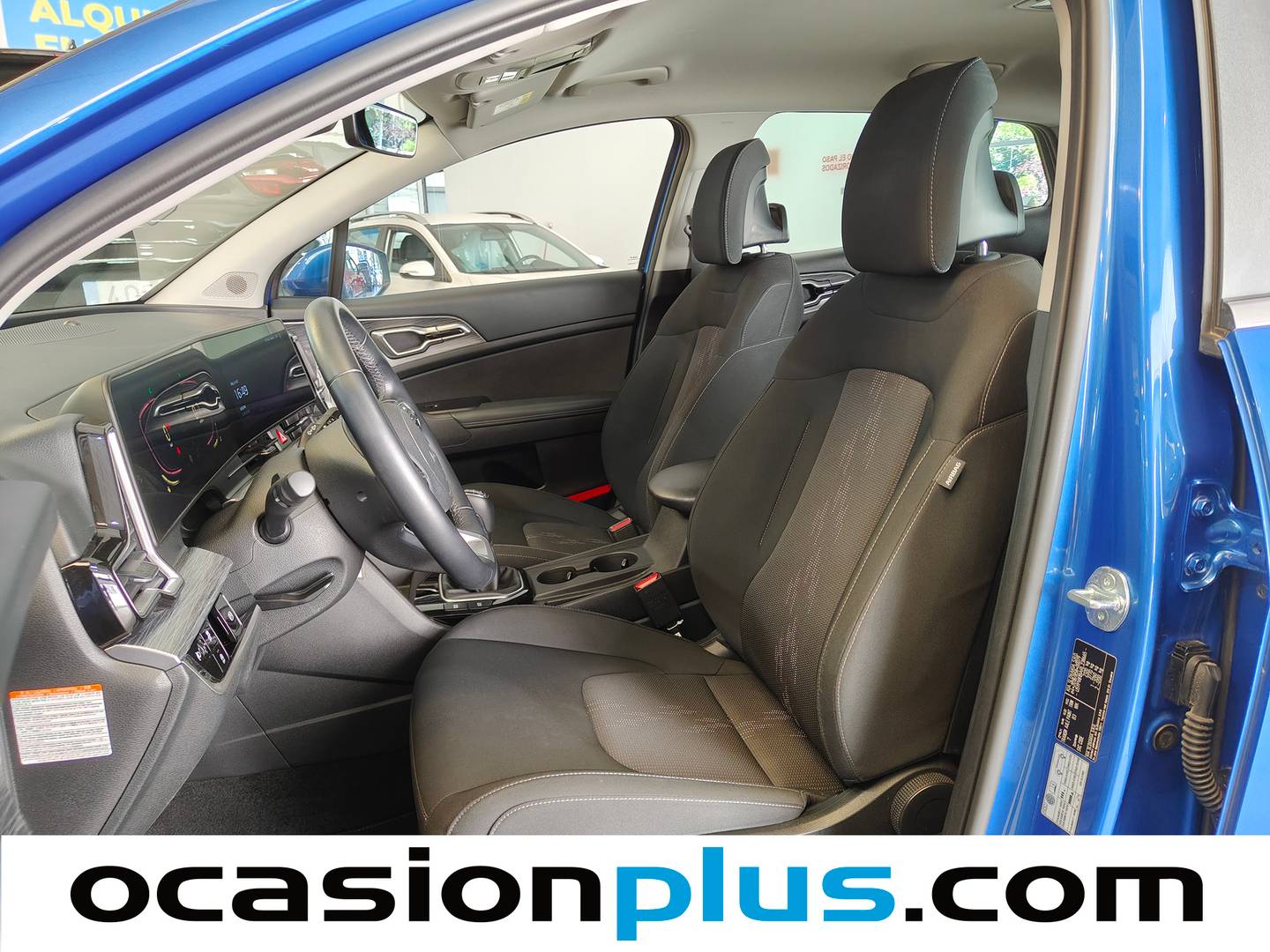 Foto asientos delanteros KIA Sportage KIA Sportage 1.6 T-GDi MHEV Drive 4x2 (150 CV)