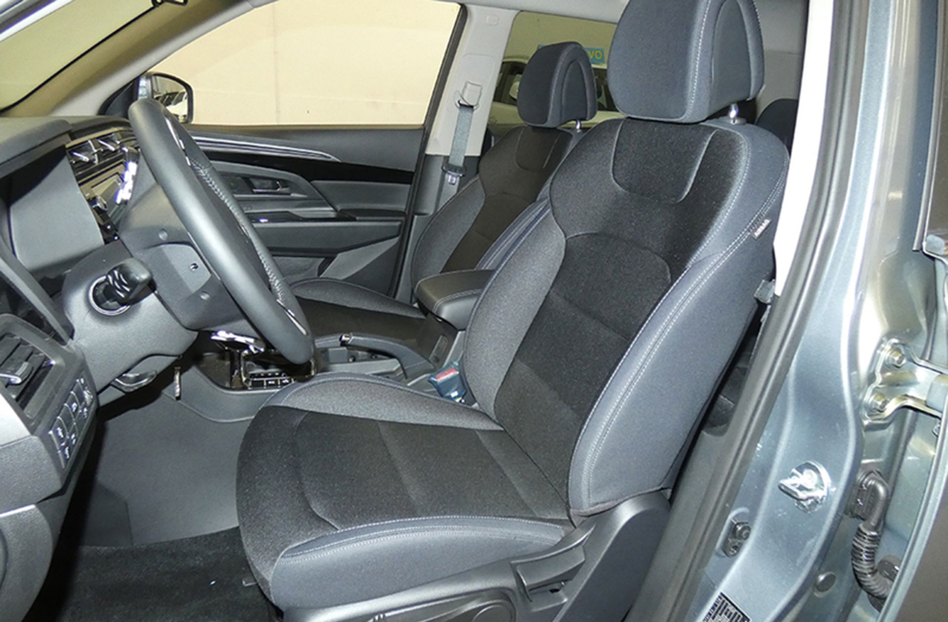 SsangYong Korando G15T Urban Plus GSR - foto 11