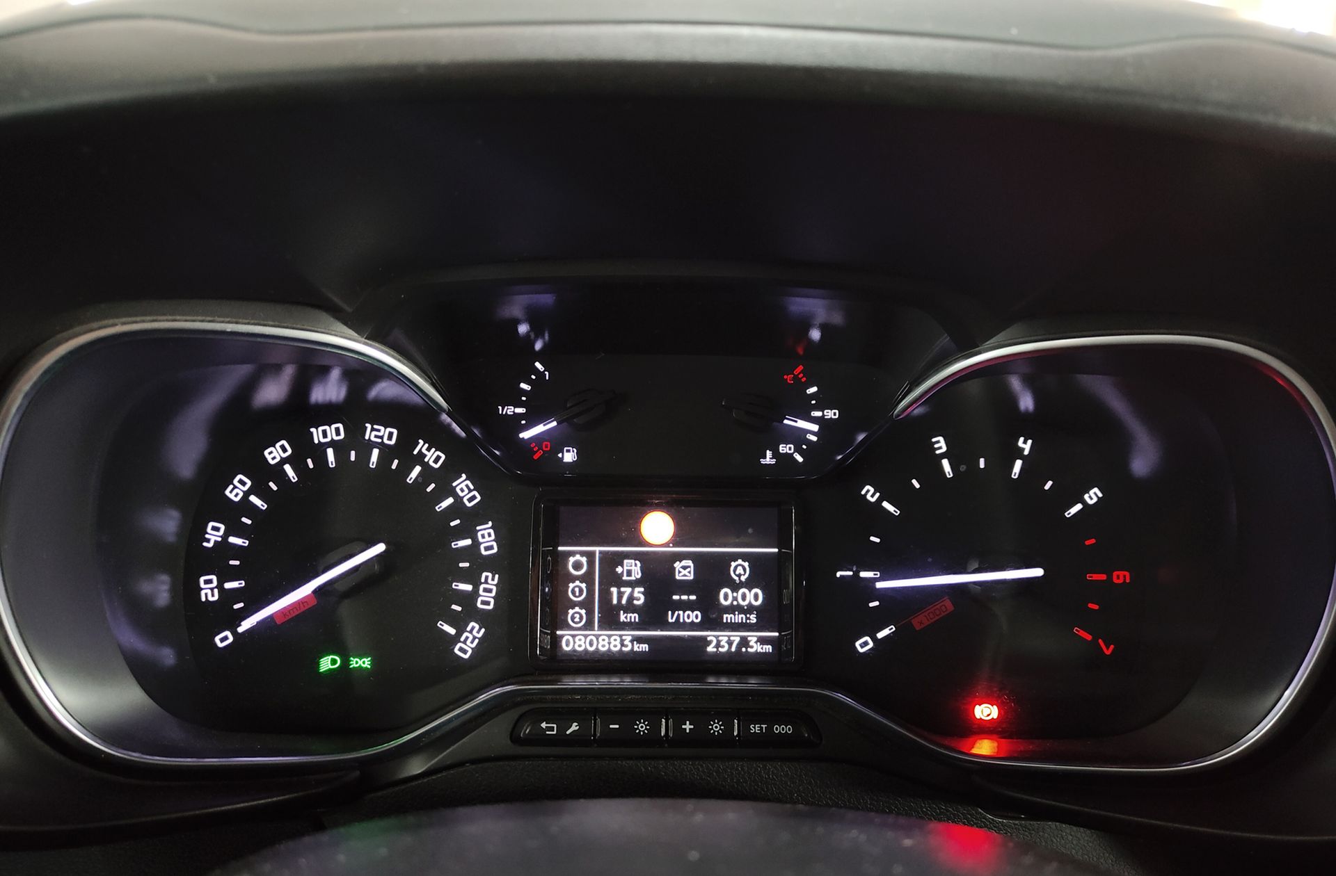 Citroën Berlingo BlueHDi 130 Talla M Shine - foto 22