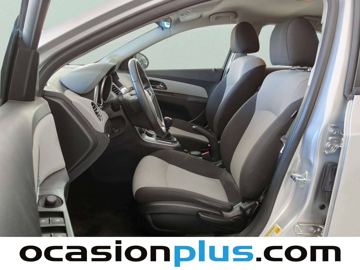 Foto asientos delanteros Chevrolet Cruze Chevrolet Cruze 1.6 LS+ Clima (124 CV)