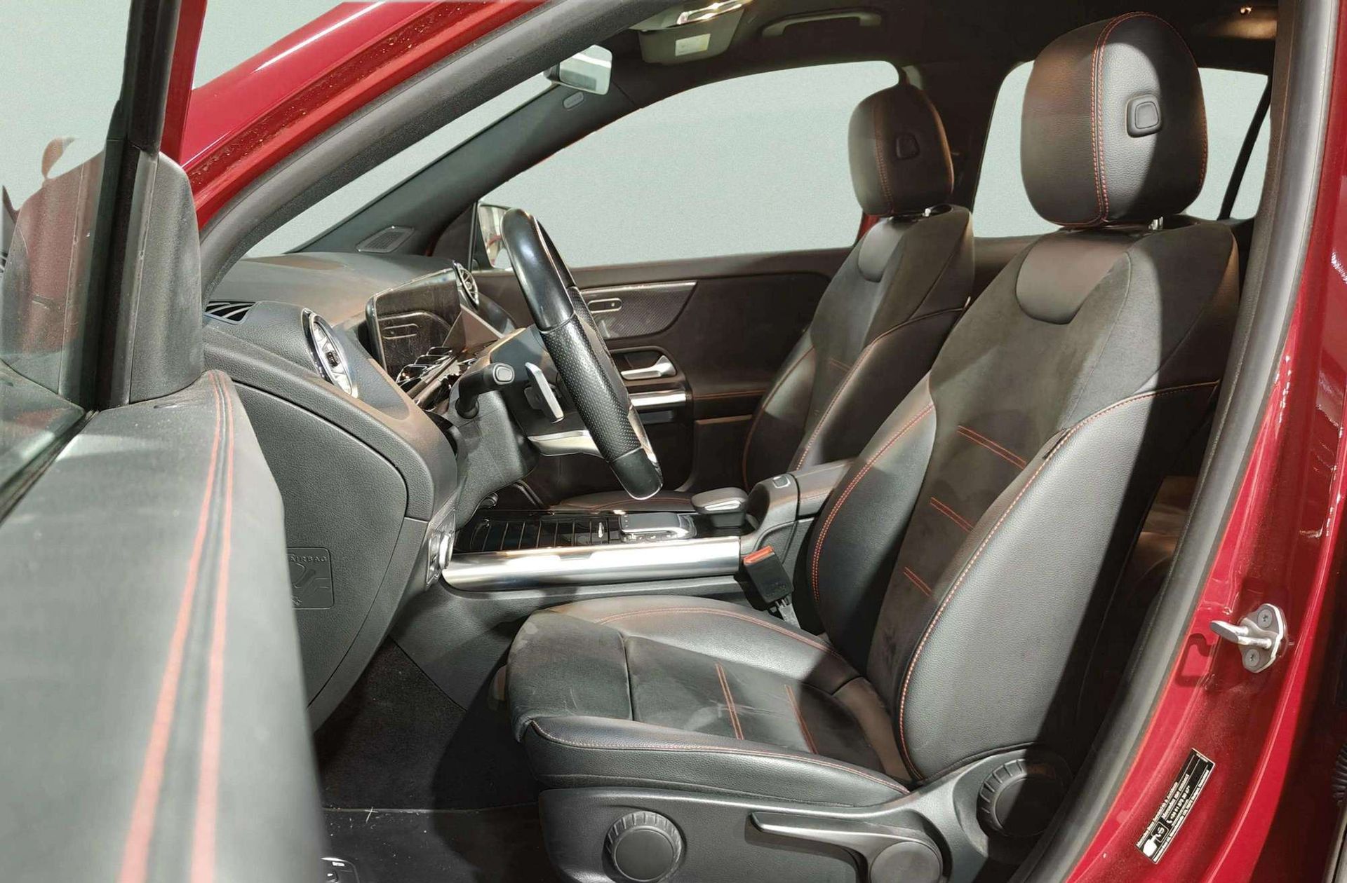 Mercedes-Benz GLA 200 Pack AMG - foto 15