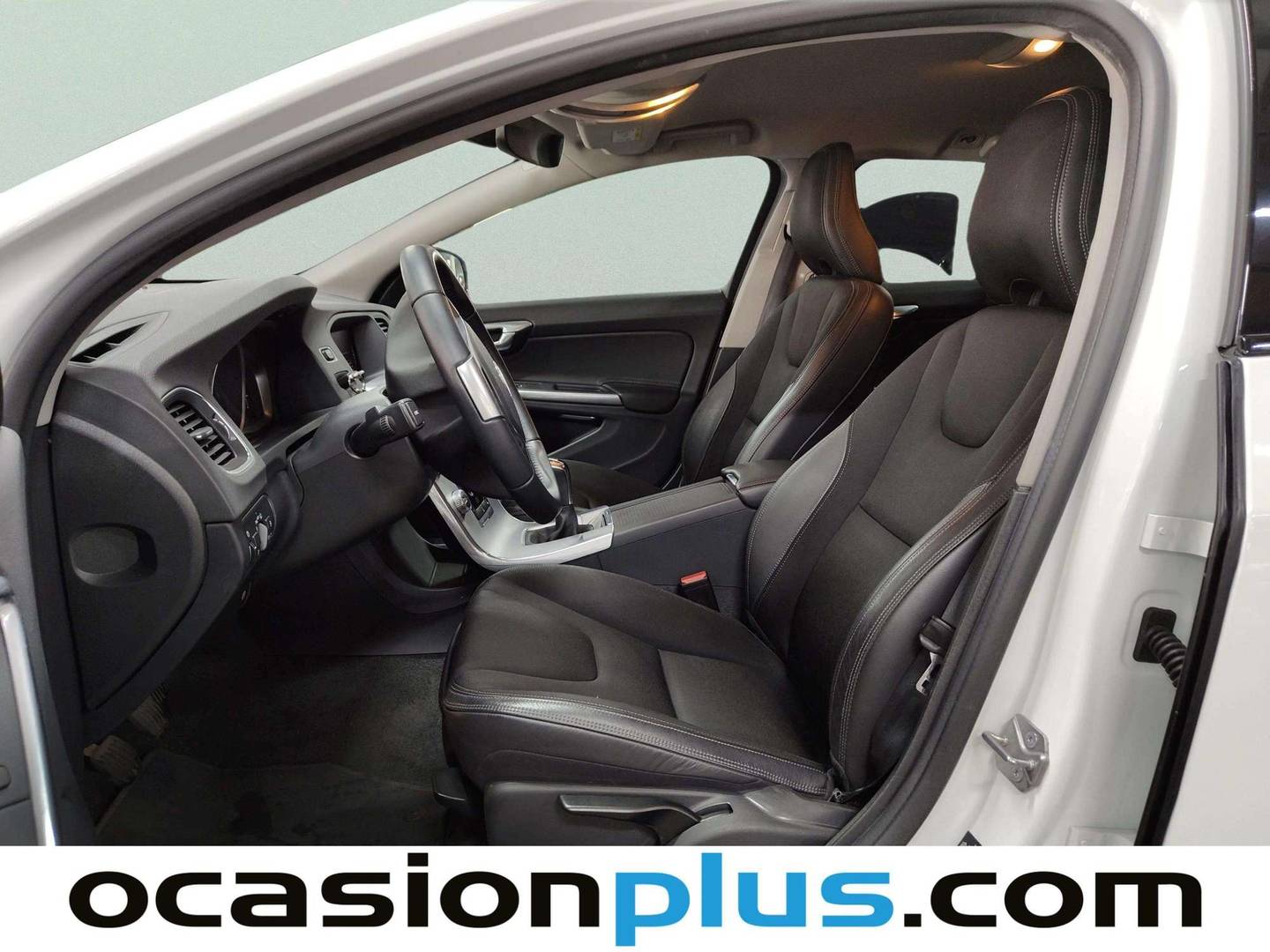 Foto asientos delanteros Volvo V60 Cross Country Volvo V60 Cross Country D3 Kinetic (150 CV)