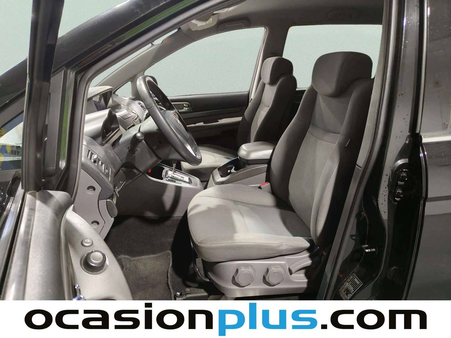 Foto asientos traseros SsangYong Rodius SsangYong Rodius 2.0 e-Xdi Premium Auto (155 CV) 7 Plazas