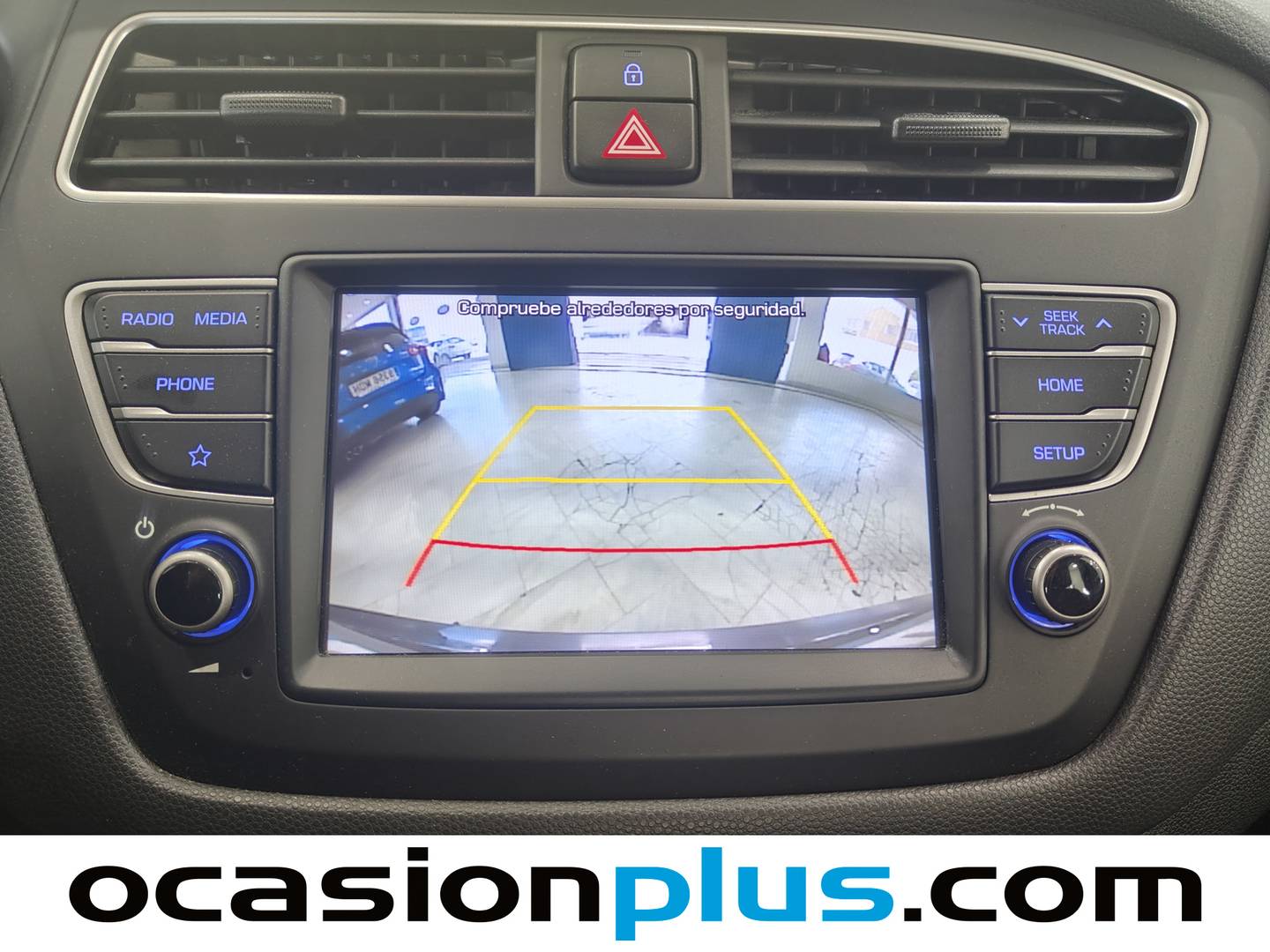 Extras y acabados del Hyundai i20 Hyundai i20 1.2 MPI Essence LE (75 CV)