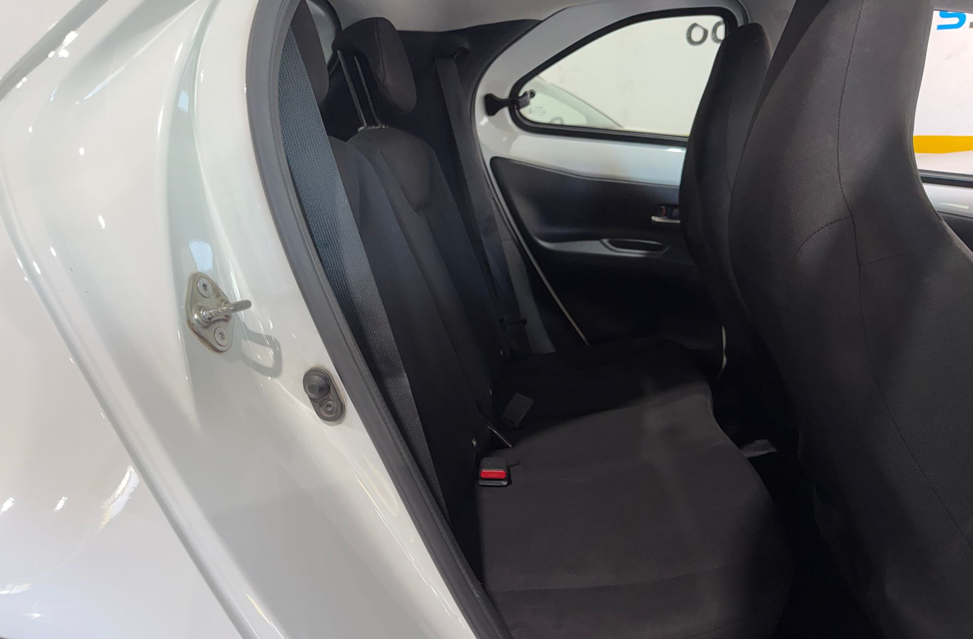 Toyota Aygo X 1.0 VVT-I Play - foto 14