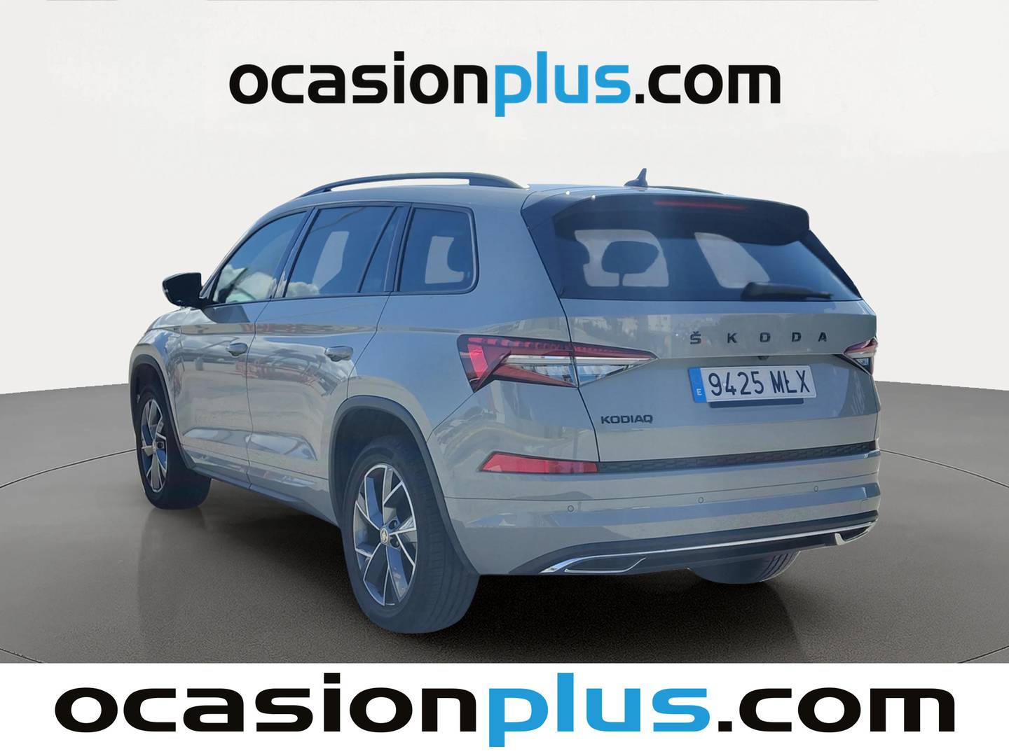 Foto trasera Skoda Kodiaq Skoda Kodiaq 1.5 TSI Sportline 4x2 DSG (150 CV) 7 Plazas izquierda