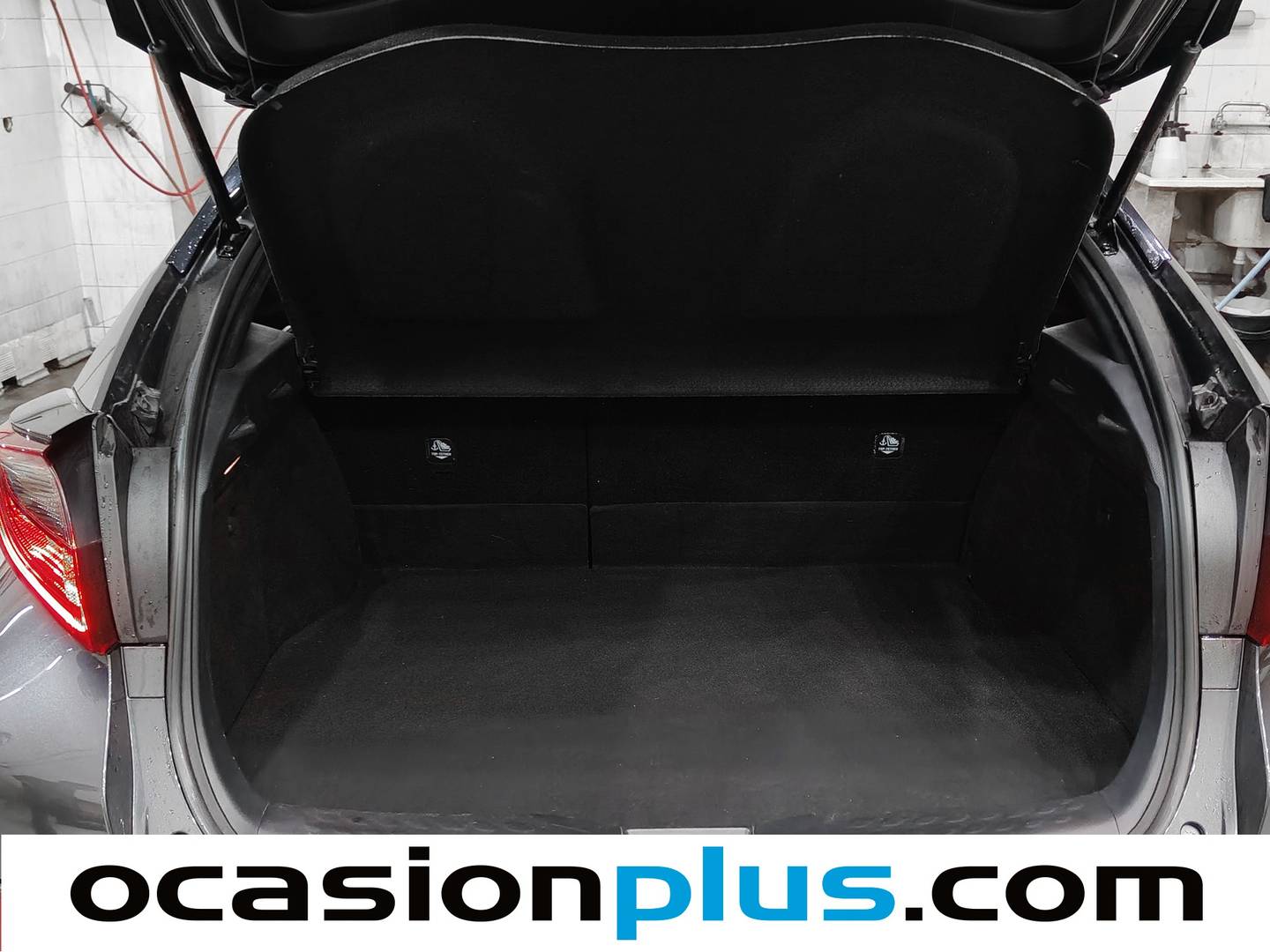 Foto Toyota C-HR Toyota C-HR 180H Advance (184 CV)