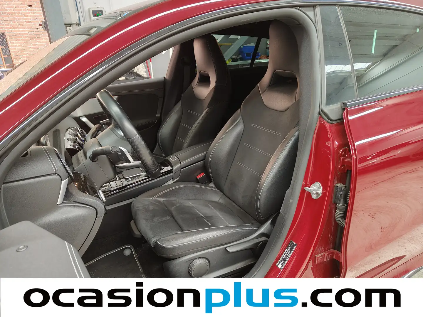 Foto Mercedes CLA Mercedes-Benz CLA Shooting Brake Shooting Brake CLA 200 d (150 CV) Pack AMG