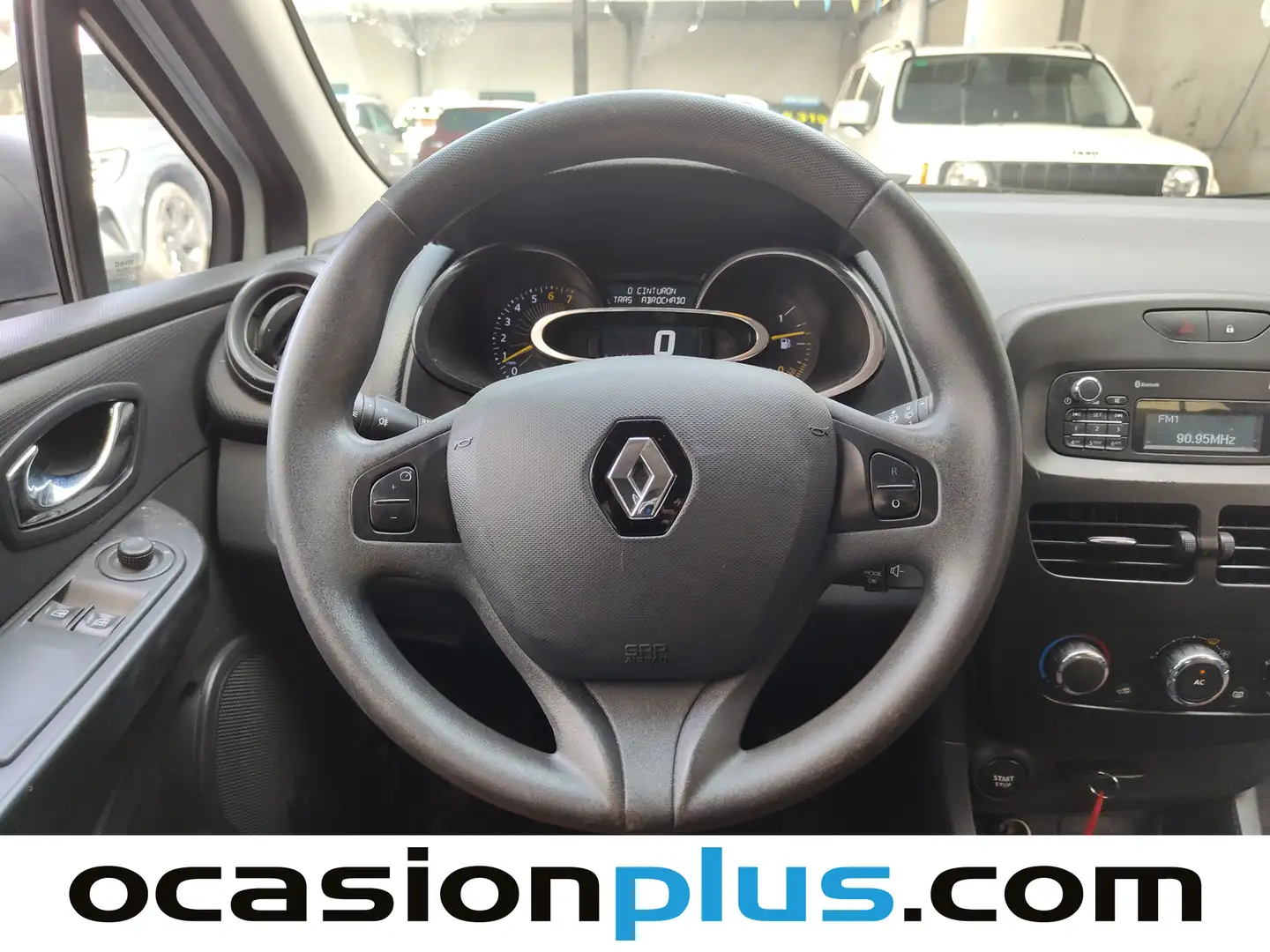 Foto Renault Clio Renault Clio 1.2 Authentique (75 CV)