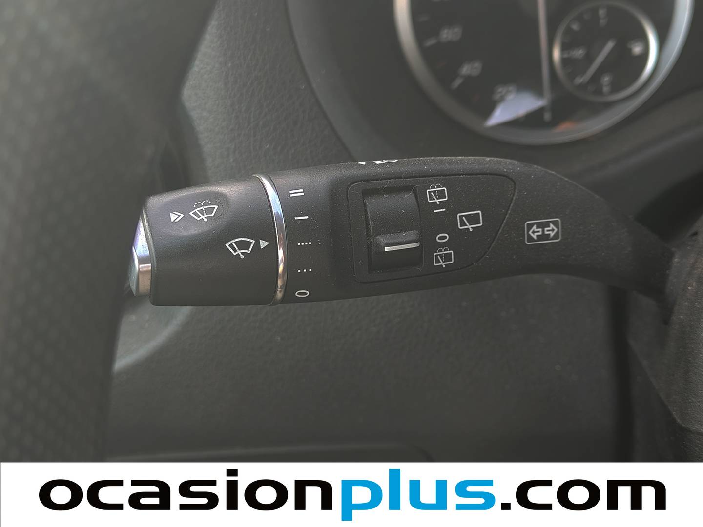 Equipamiento del Mercedes Vito Mercedes Vito Combi 116 CDI Tourer Pro Larga (163 CV) 9 Plazas