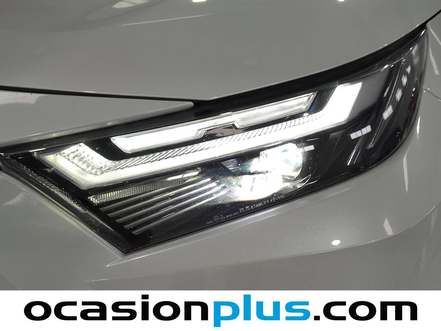 Accesorios del Toyota Rav4 Toyota Rav4 2.5l PLUG-IN 300PH Style Plus e-CVT (306 CV)