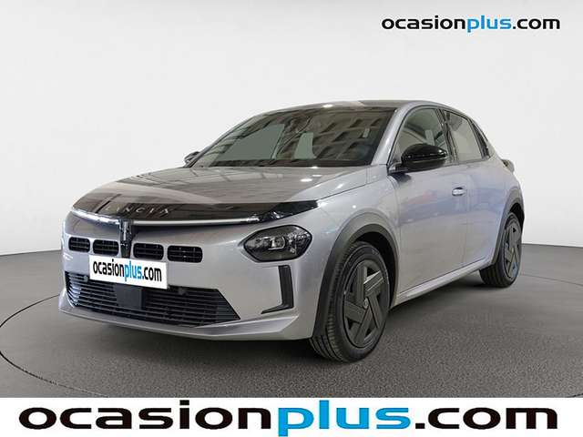 Lancia Ypsilon Hybrid (100 CV) a estrenar