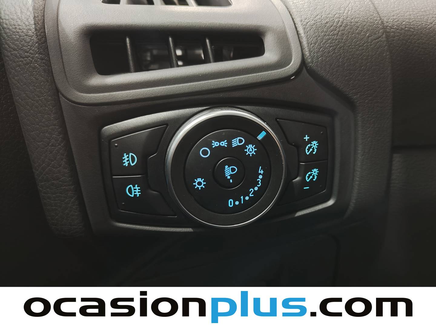 Extras y acabados del Ford Focus Ford Focus 1.0 Ecoboost S&S Trend+ (125 CV)