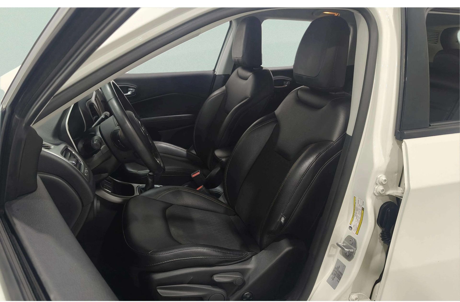 Jeep Compass 1.4 MultiAir Longitude 4x2 - foto 12