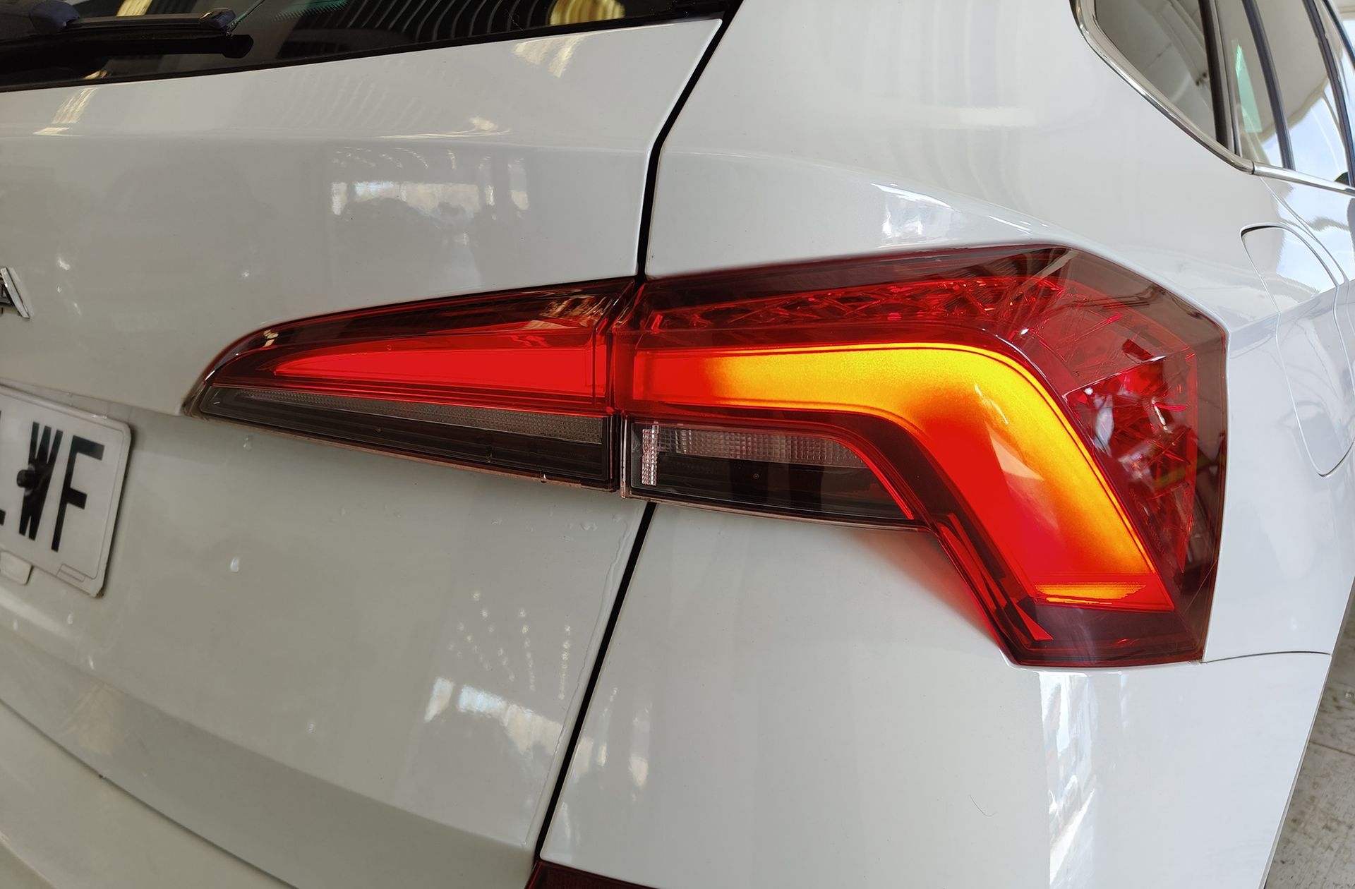 Škoda Kamiq 1.0 TSI Style DSG - foto 18
