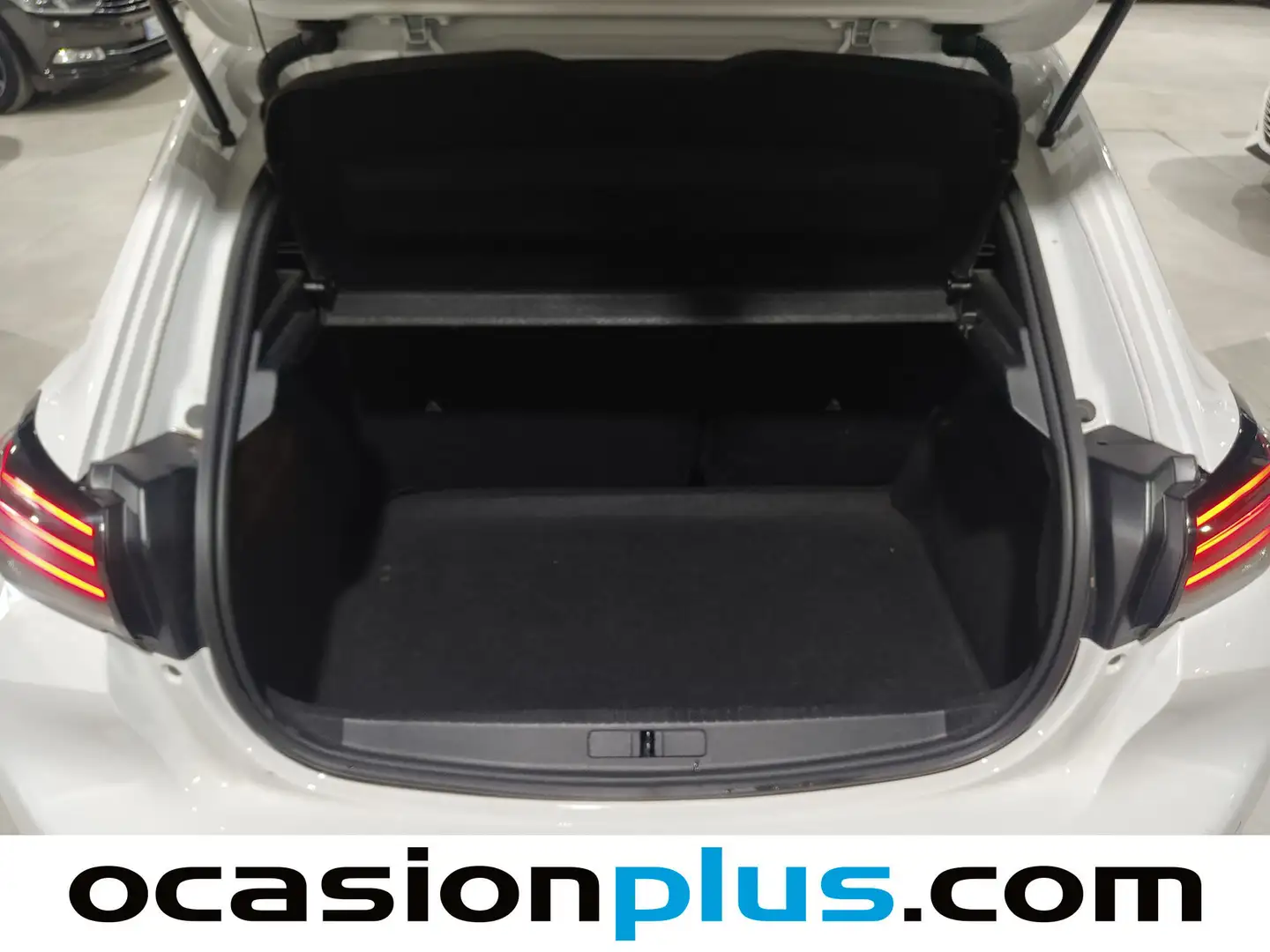 Foto Peugeot 208 Peugeot 208 PureTech 100 Allure (100 CV)