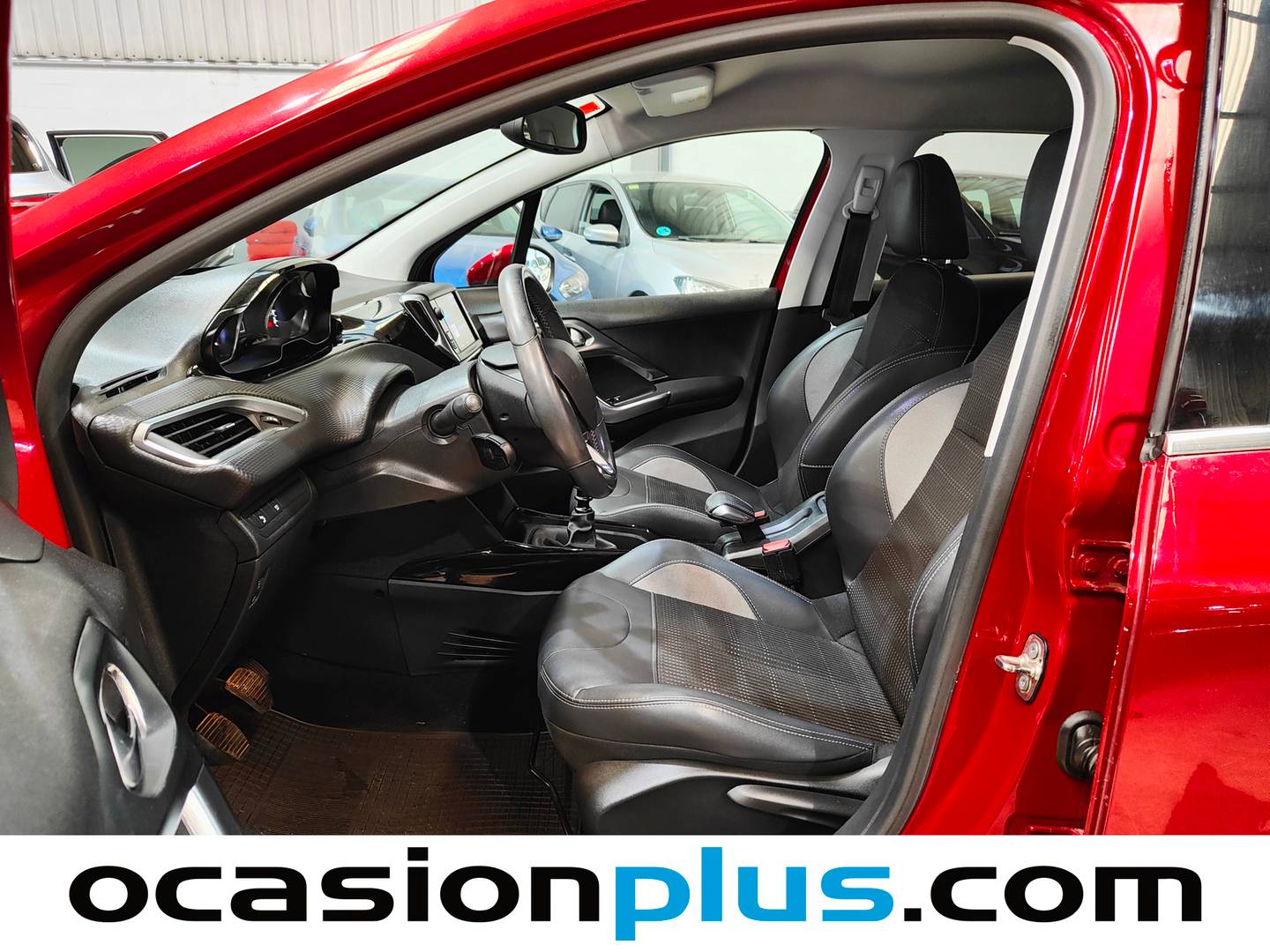 Foto asientos delanteros Peugeot 2008 Peugeot 2008 PureTech 130 S&S Allure (130 CV)