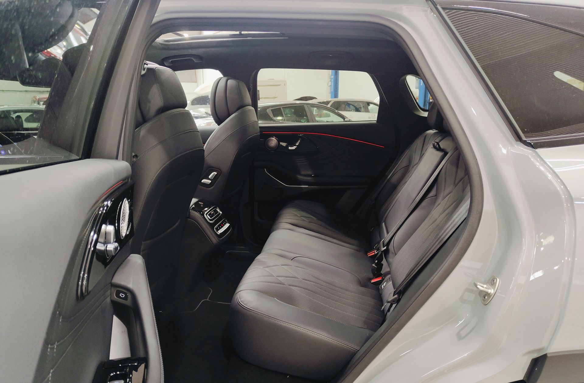 Omoda 9 1.5 T-GDi SHS Premium AWD - foto 14