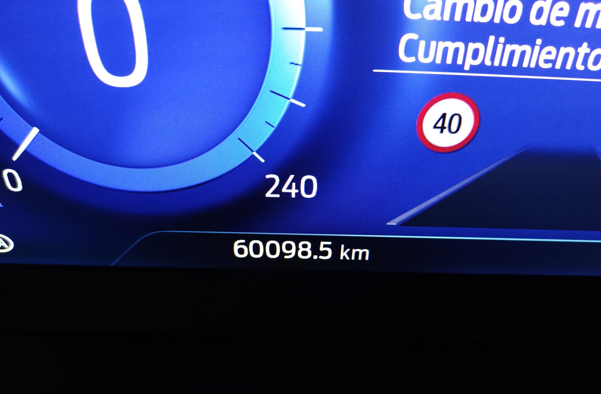 Ford Focus 1.0 EcoBoost MHEV ST-Line - foto 11