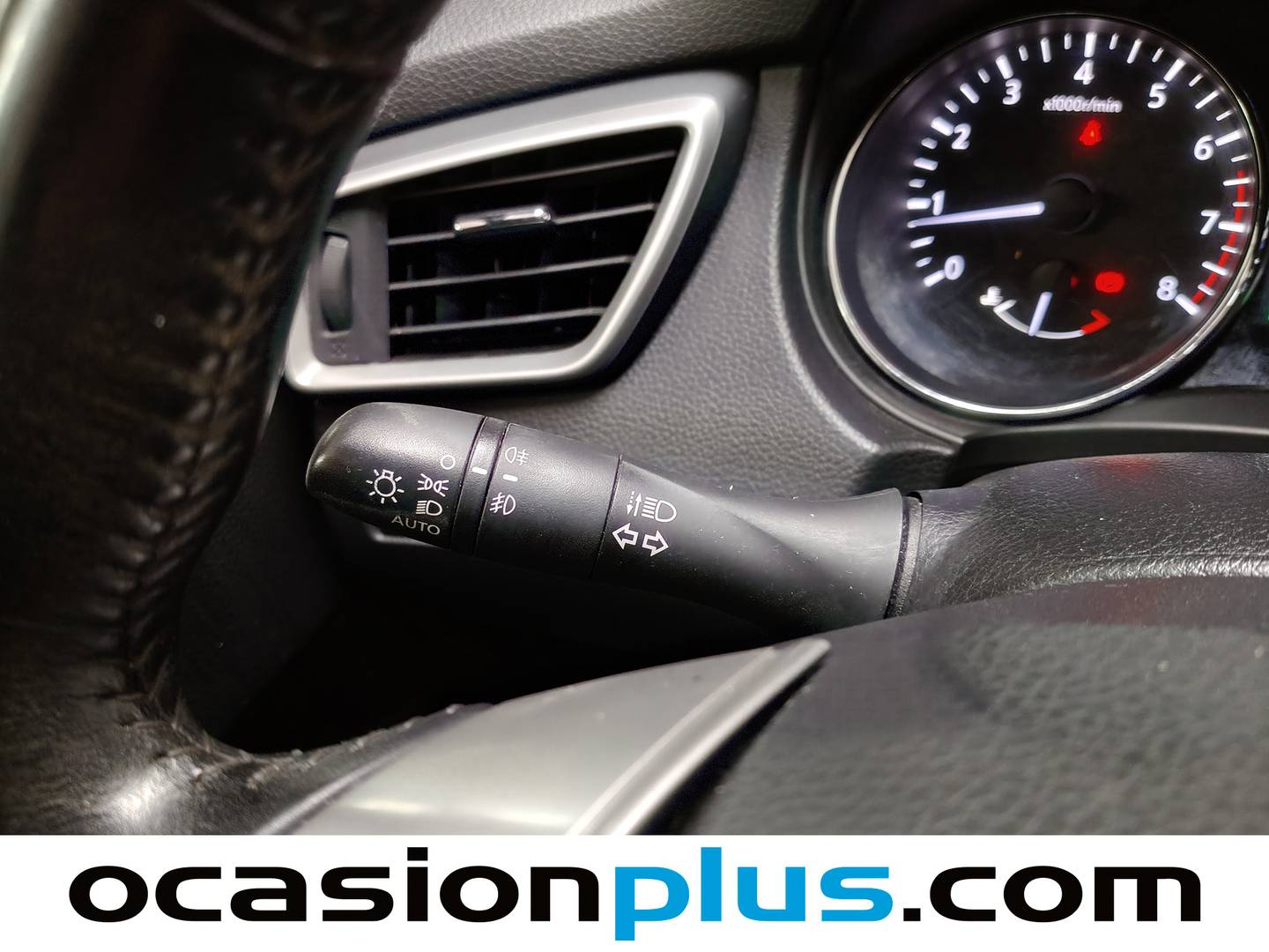 Nissan QASHQAI Nissan Qashqai DIG-T 115 Tekna Premium 4X2 XTronic (115 CV) seminuevo