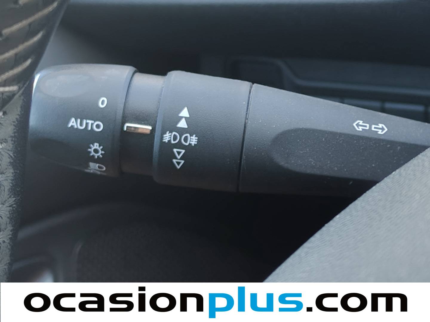 Extras y acabados del Peugeot 308 Peugeot 308 1.6e-HDI Active (115 CV)