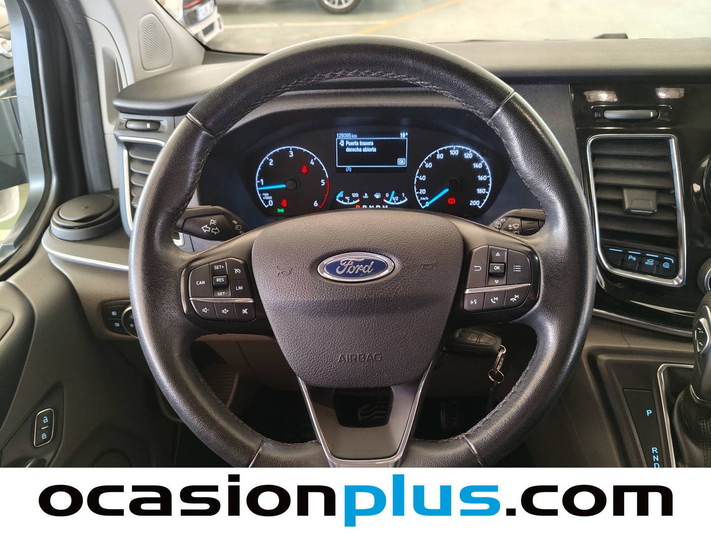 Foto Ford Tourneo Custom Ford Tourneo Custom 2.0 TDCI L1 Titanium Auto (130 CV) 8 Plazas