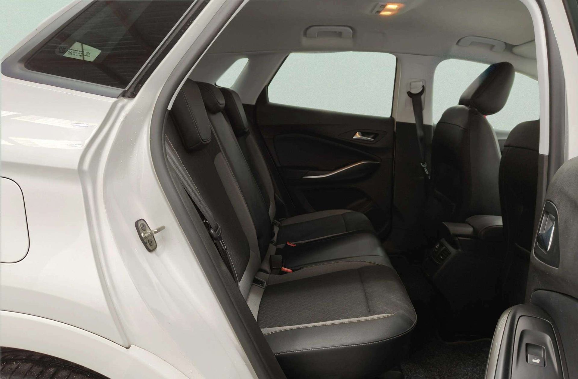 Opel Grandland 1.5 CDTi Design Tech - foto 25