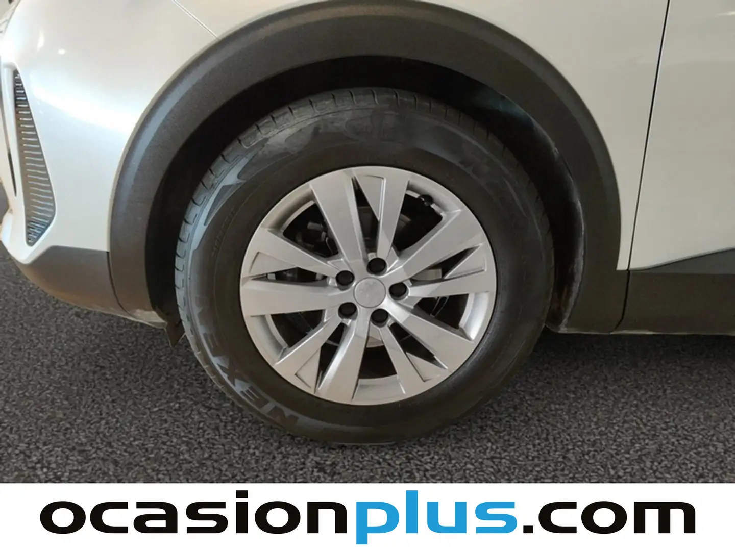 Foto Peugeot 3008 Peugeot 3008 BlueHDi 130 S&S Active Pack EAT8 (130 CV)