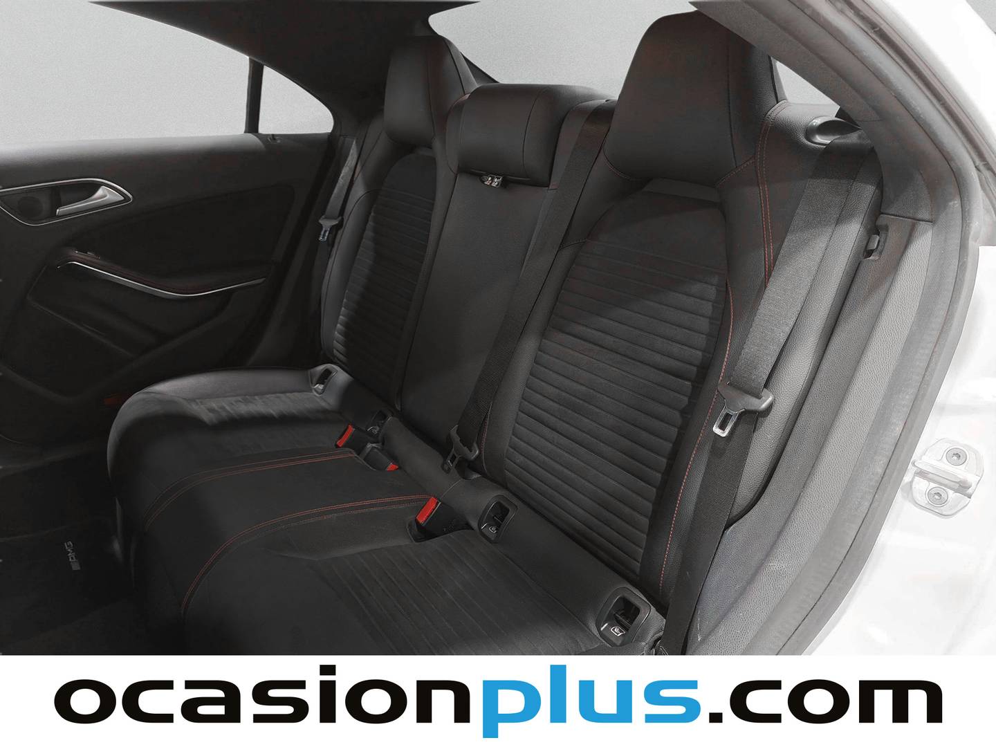 Foto asientos traseros Mercedes CLA Mercedes-Benz CLA 200 (156 CV) Pack AMG