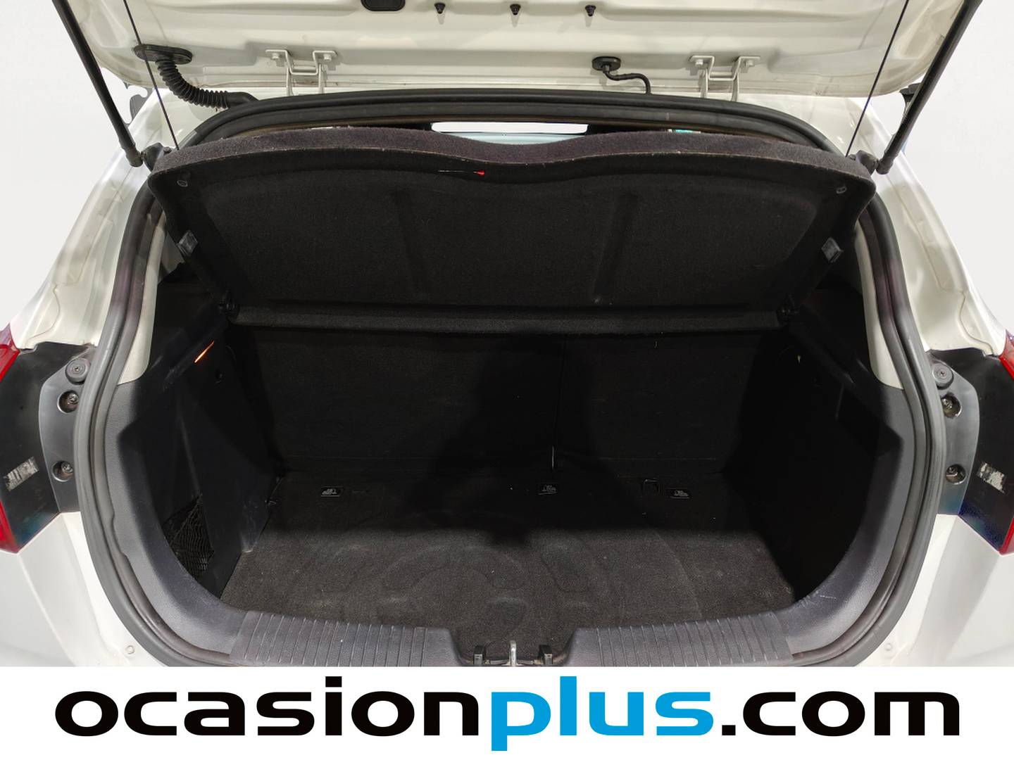 Foto asientos delanteros KIA Rio KIA Rio 1.4 CRDi VGT Concept (90 CV)