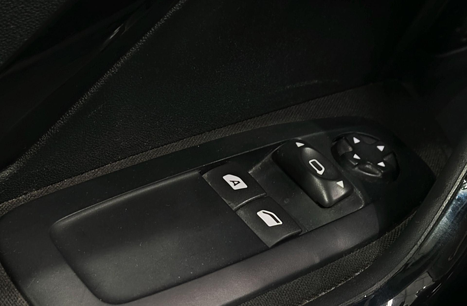 Peugeot 208 PureTech 82 Style - foto 29