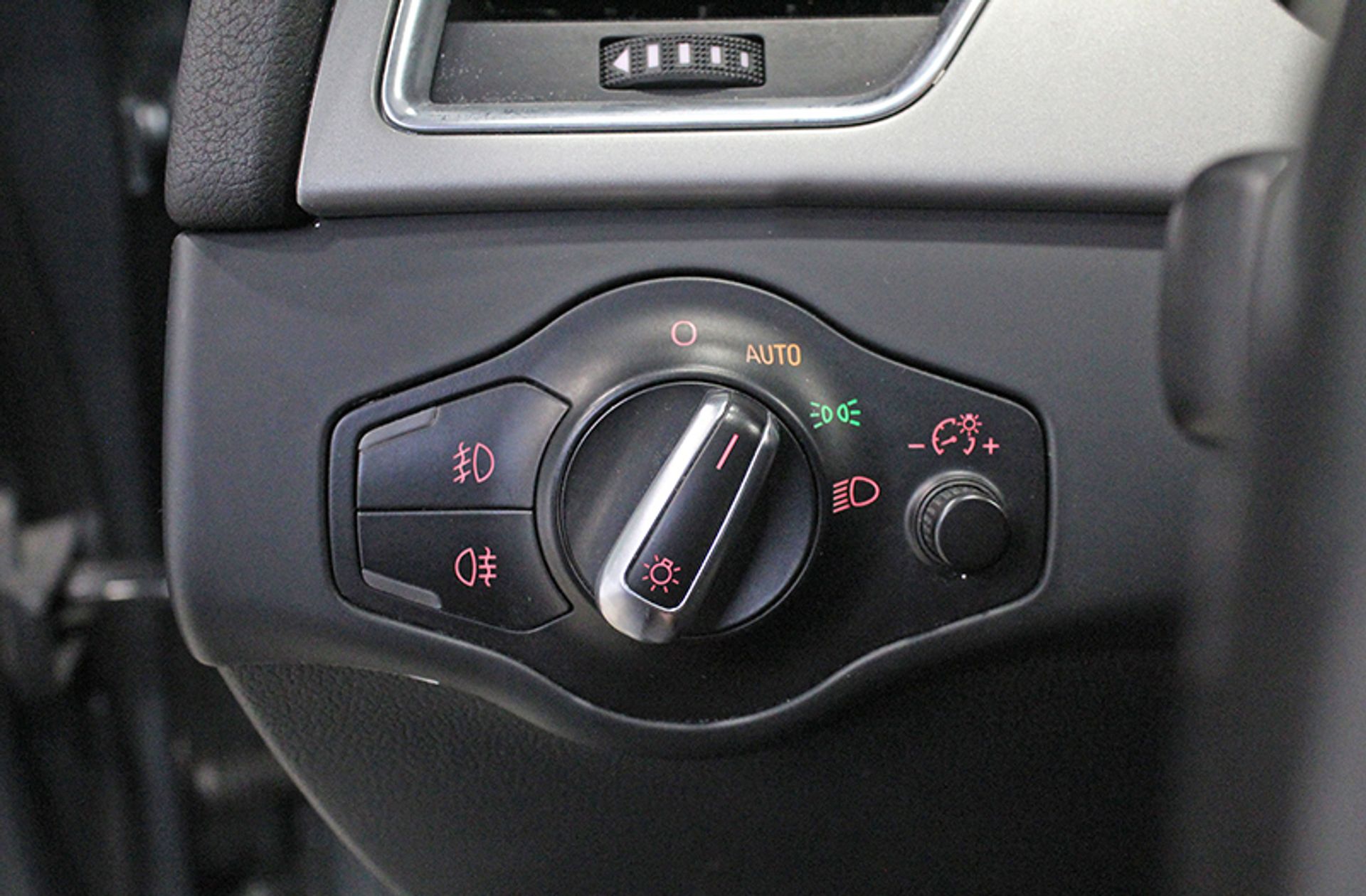 Audi A4 Allroad 2.0 TFSI S tronic - foto 24