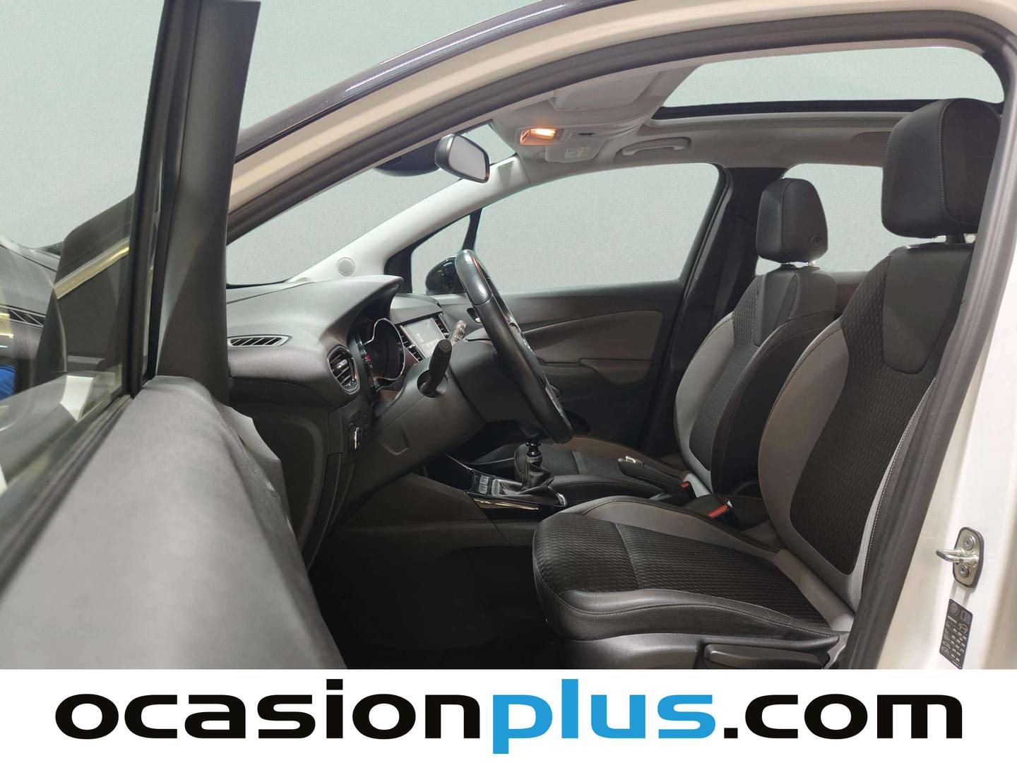 Foto asientos delanteros Opel Crossland X Opel Crossland X 1.2 Turbo S&S Excellence (130 CV)