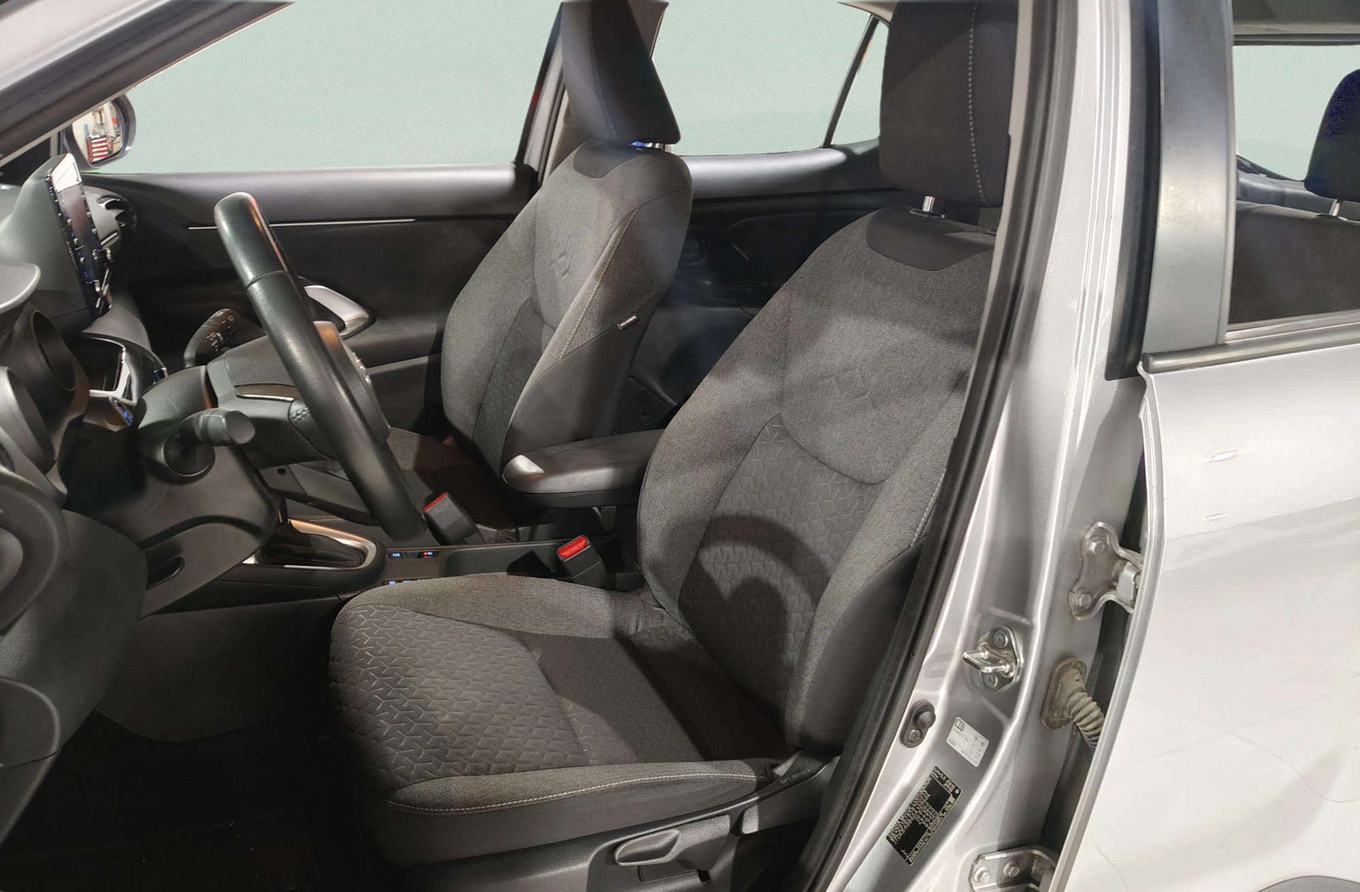 Toyota Yaris Cross 120H Business Plus - foto 9