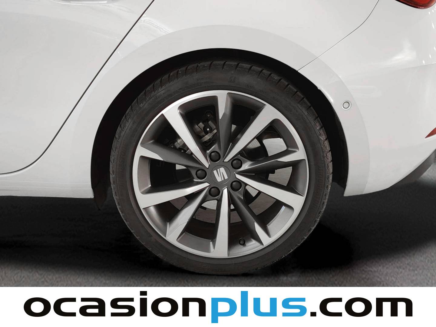 Foto Seat León SEAT León 1.5 eTSI S&S FR Go XL DSG (150 CV)