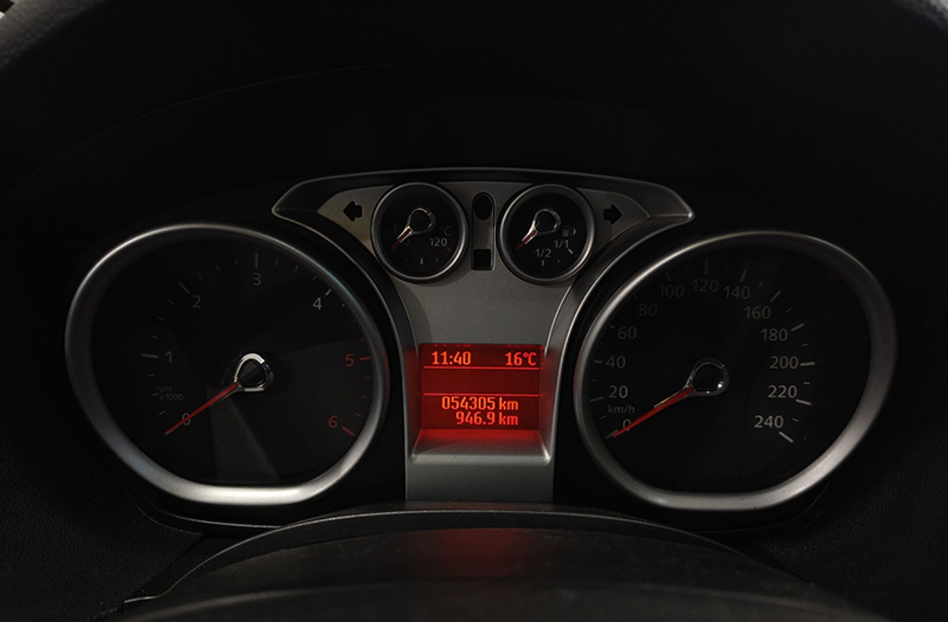 Ford Kuga 2.0 TDCi Trend 4x2 - foto 7