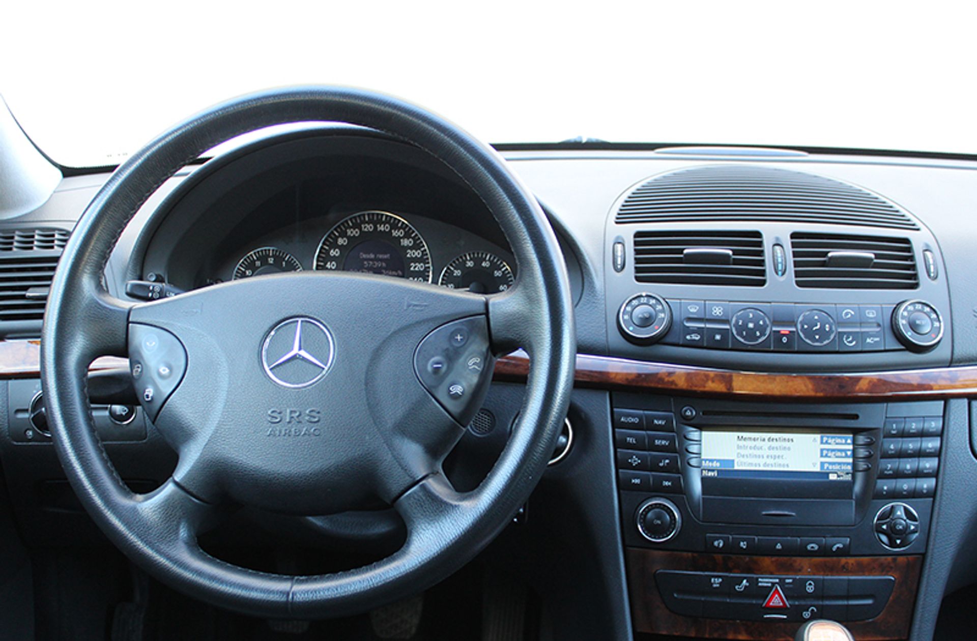 Mercedes-Benz Clase E 240 Elegance - foto 13