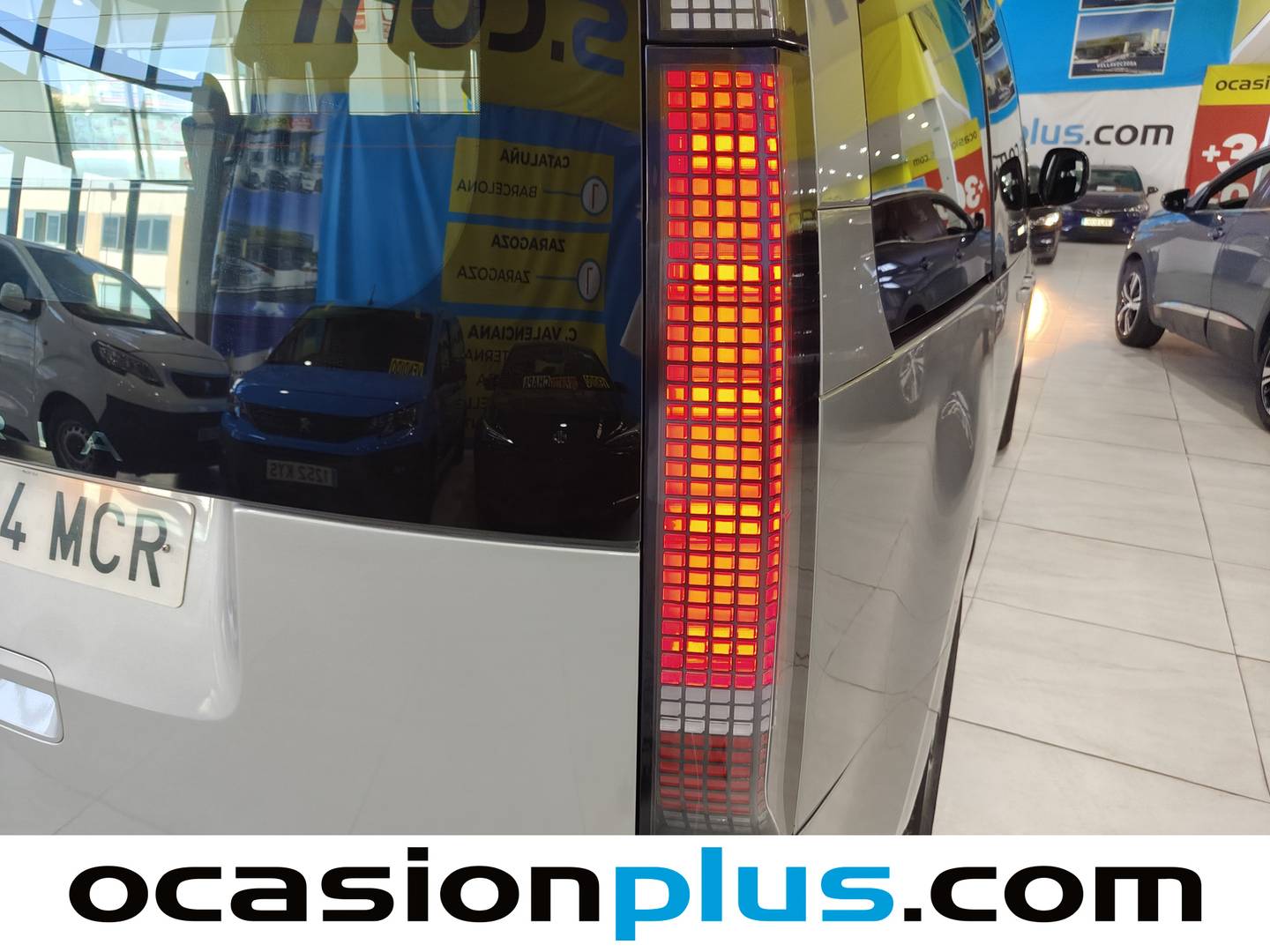 Foto Hyundai Staria Hyundai Staria 2.2 CRDI Maxx 9S (177 CV) 9 Plazas