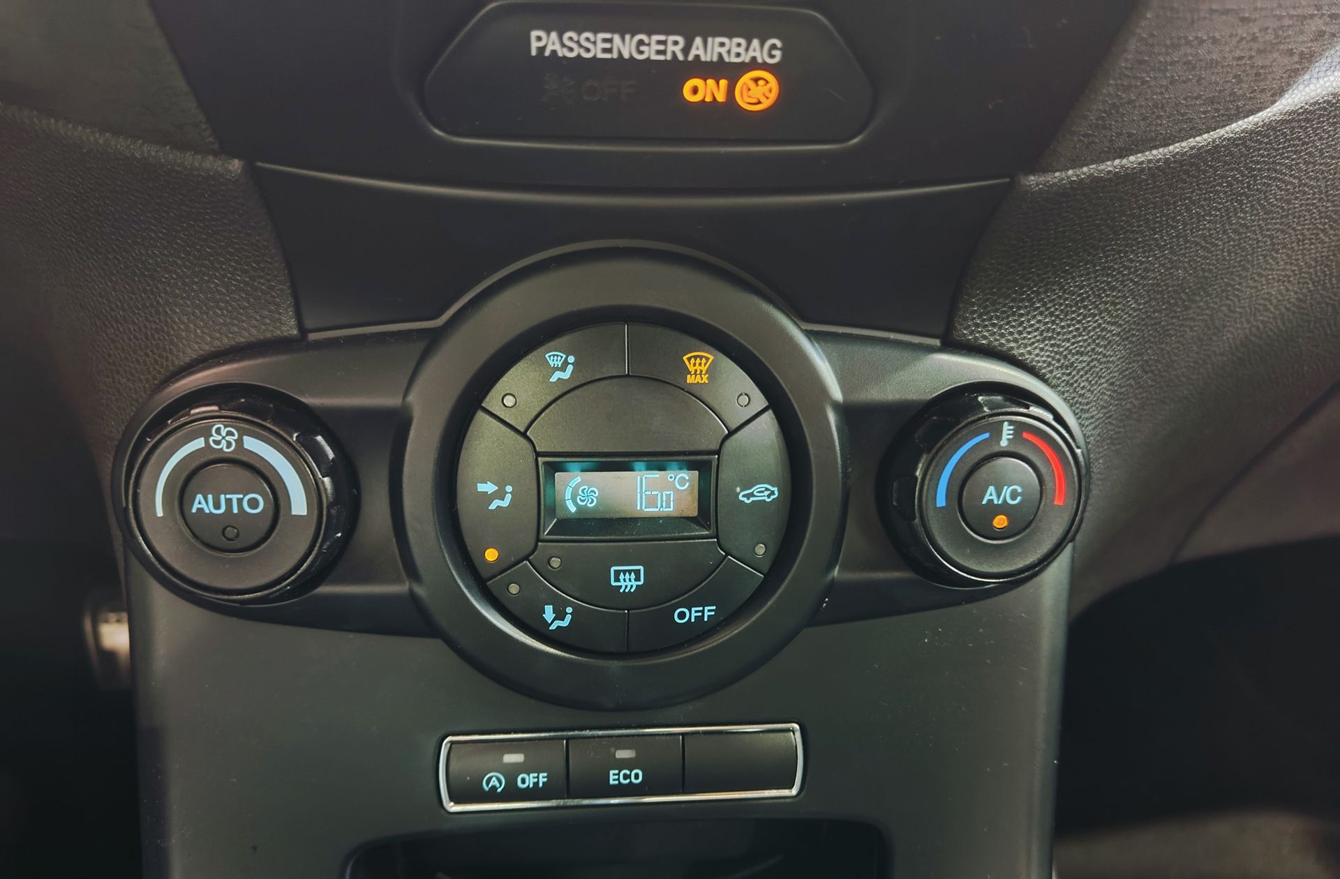 Ford Fiesta 1.0 EcoBoost ST-Line - foto 27