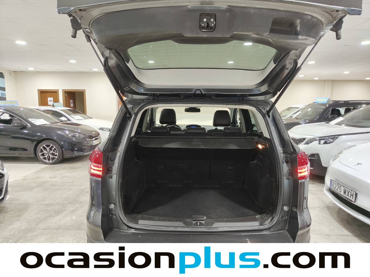 Foto Ford Kuga Ford Kuga 2.0 TDCI Titanium 4x4 Powershift (140 CV)