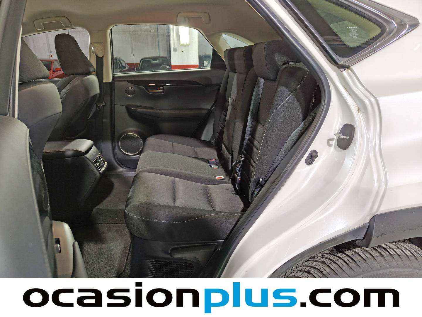 Foto Lexus NX Lexus NX 300h Business 2WD (197 CV)