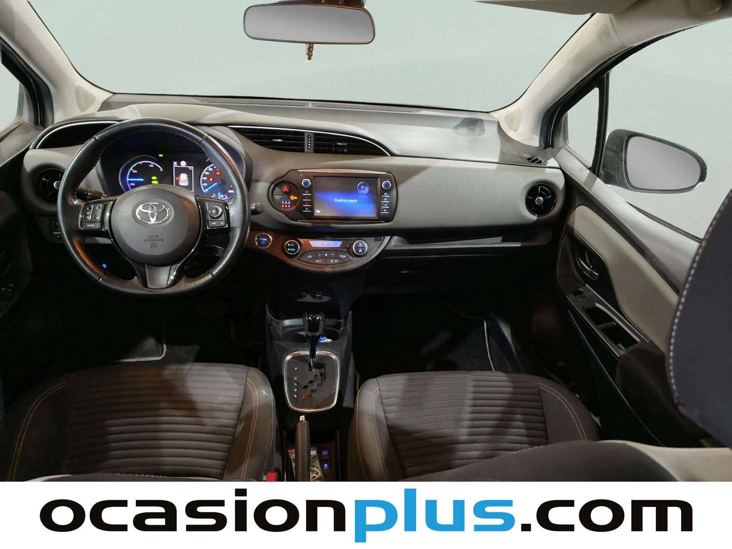 Foto asientos delanteros Toyota Yaris Toyota Yaris 1.5 Hybrid Active (100 CV)