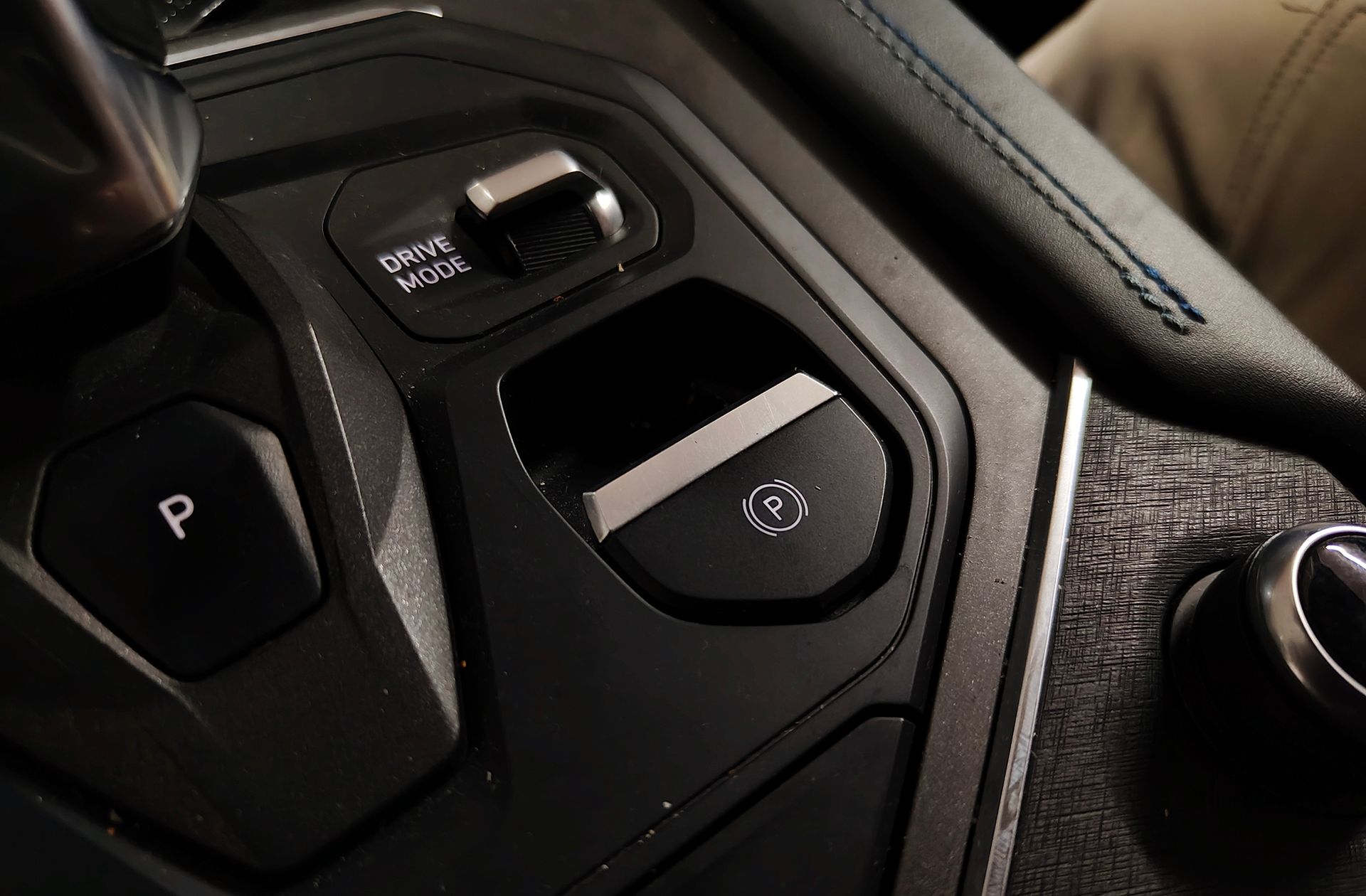 Lynk & Co 01 1.5 PHEV - foto 43