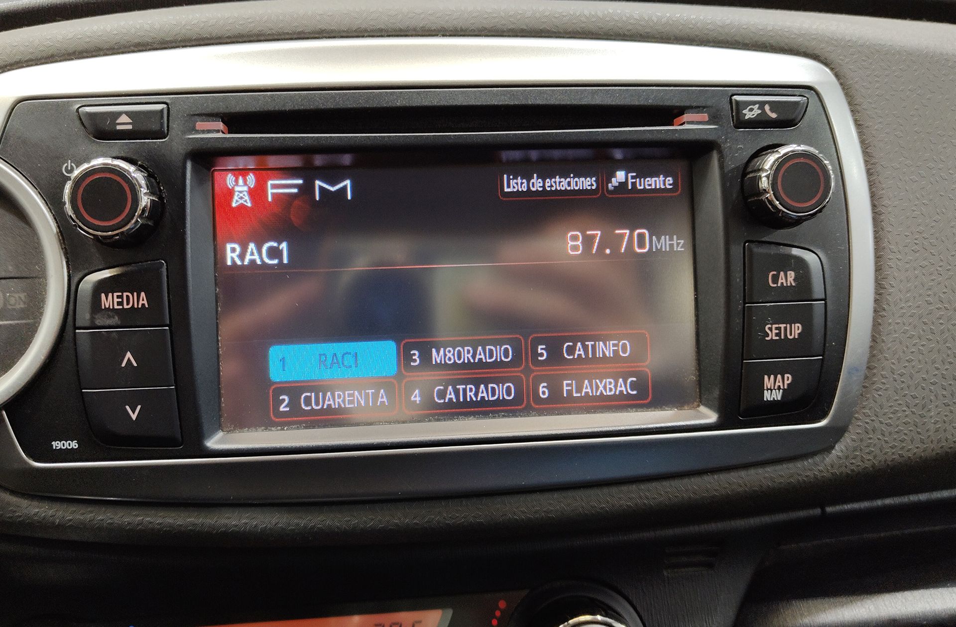 Toyota Yaris 100 Active MultiDrive - foto 33