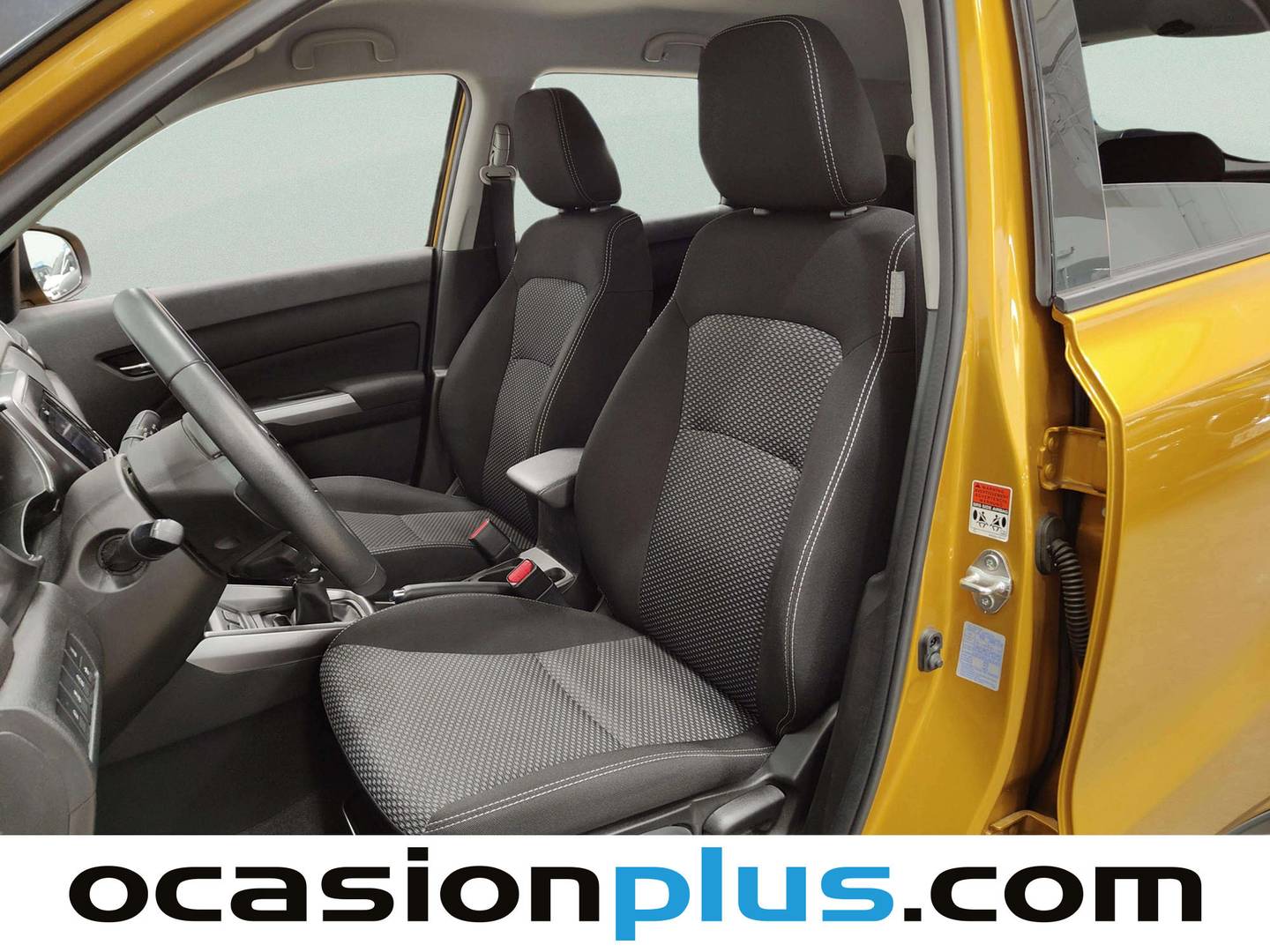 Foto asientos delanteros Suzuki Vitara Suzuki Vitara 1.4 Turbo Mild Hybrid GLE (129 CV)